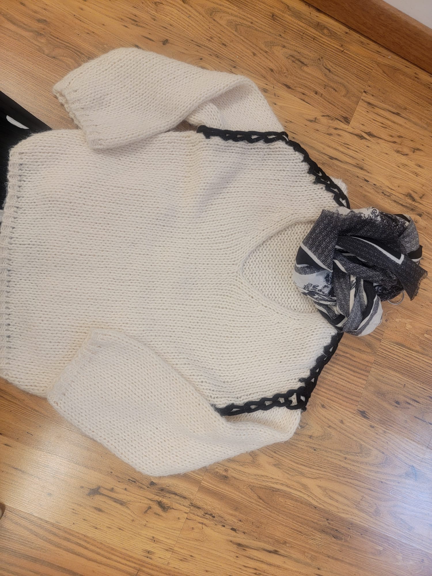 Graphisme en Mouvement : Noir, Blanc & Crème