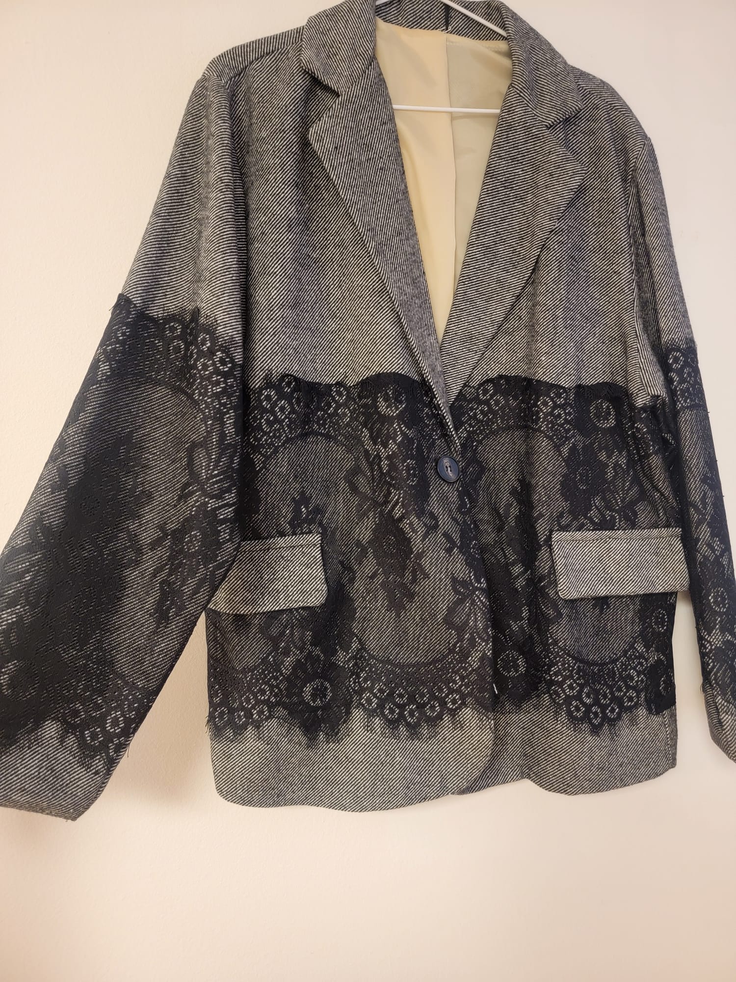 Veste grise à manches dentelle grande taille