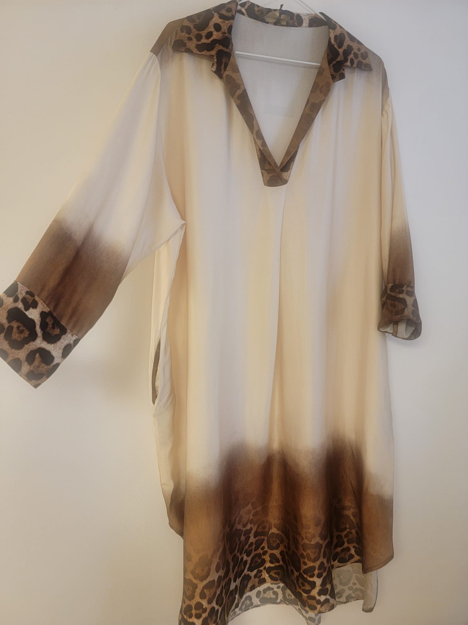 Robe caftan à imprimé léopard
