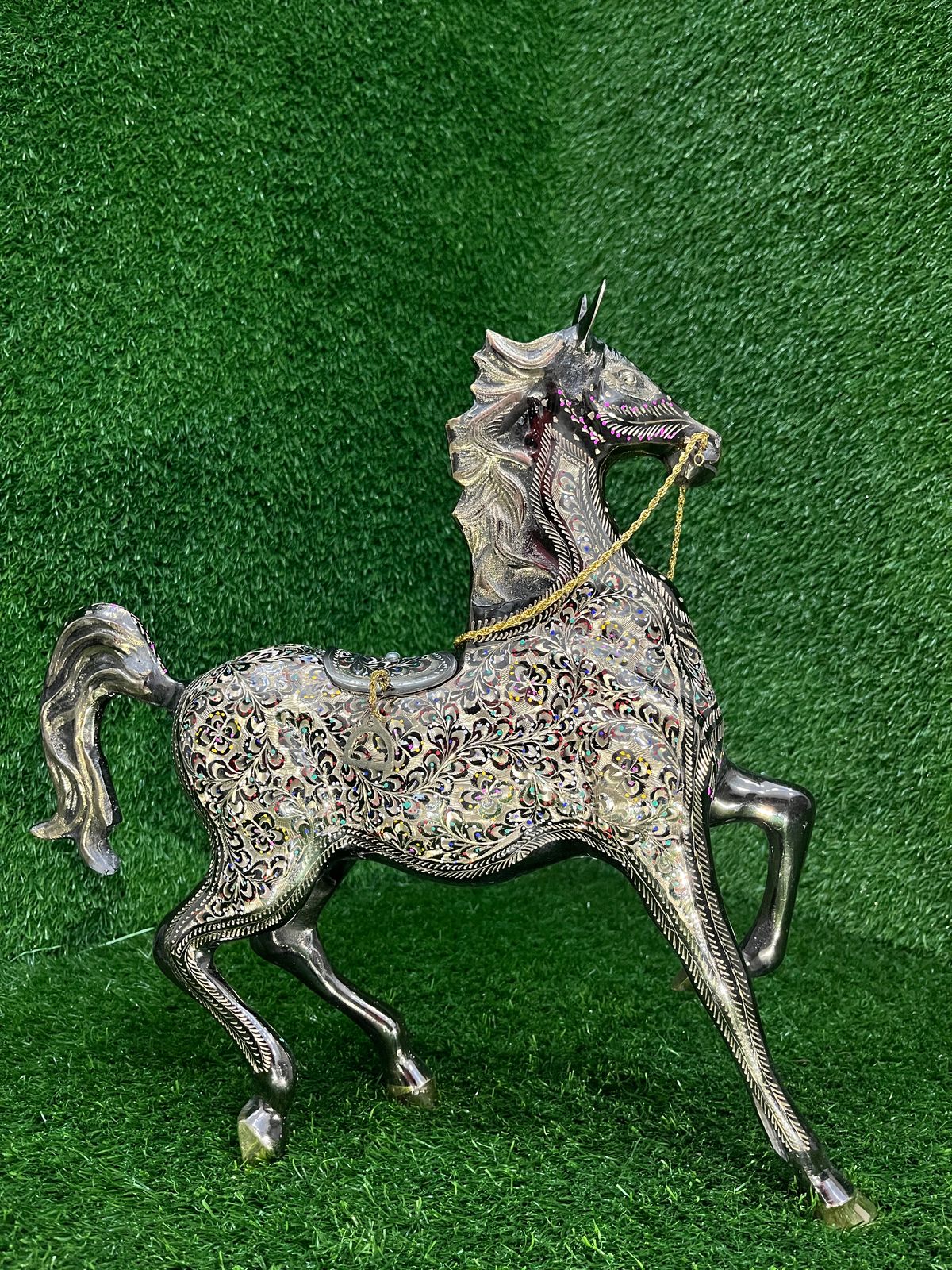 Horse 20 inch 