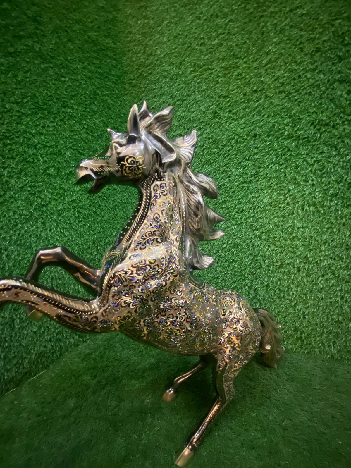 Horse 30 inch one piece