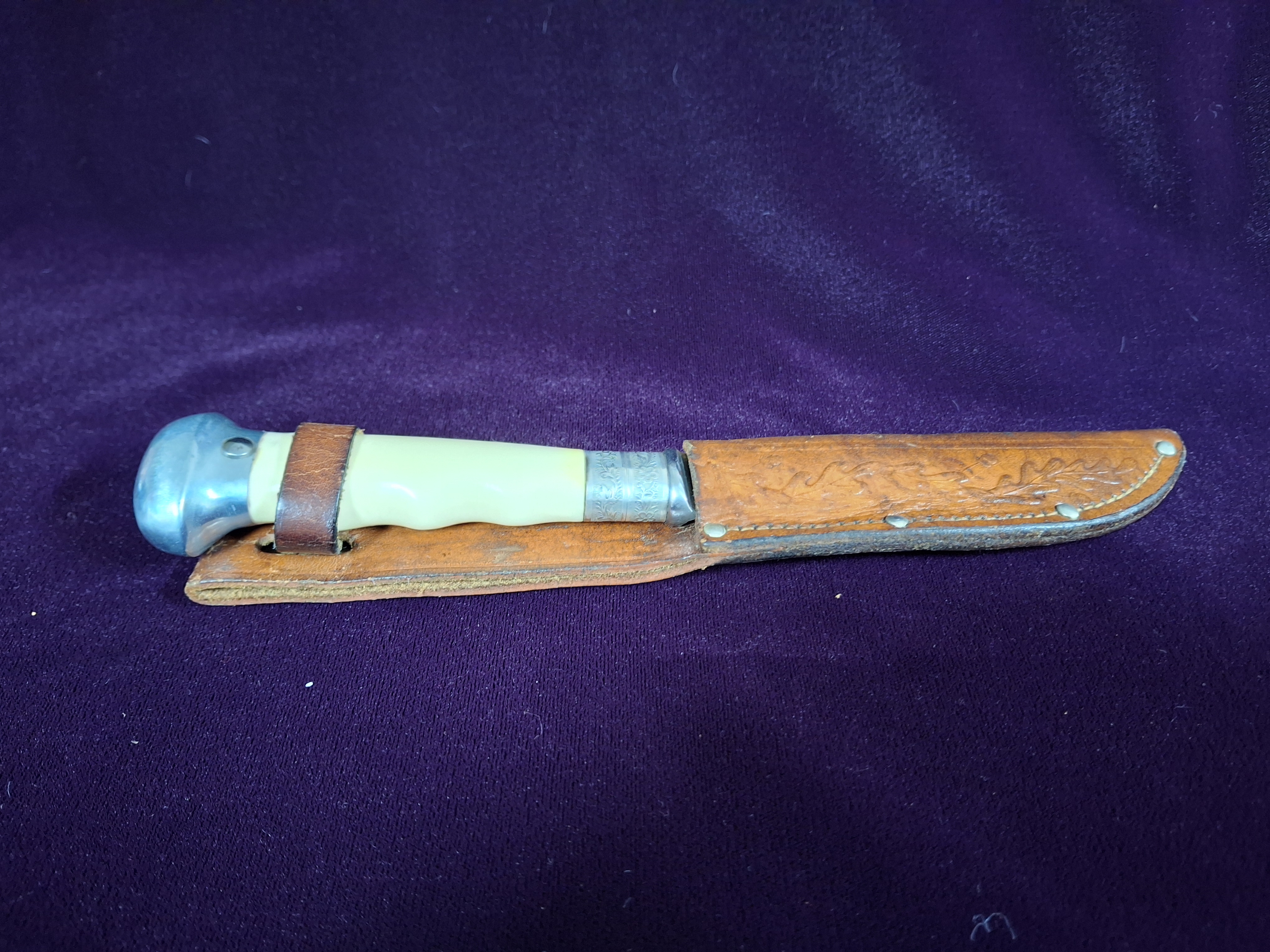 Vintage Landers, Frary and Clark Hunting Knife