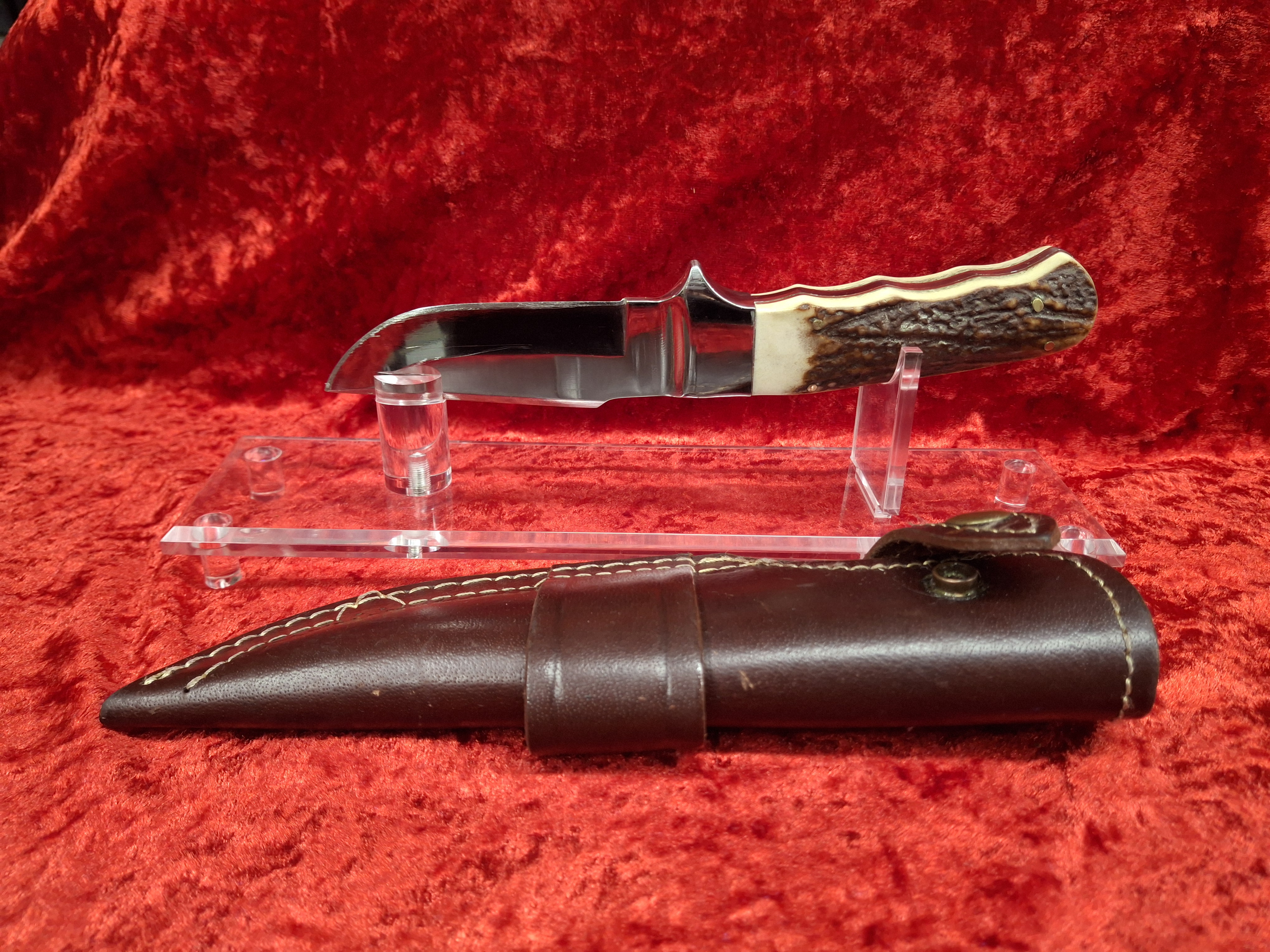 Vintage Schrade Bowie Knife