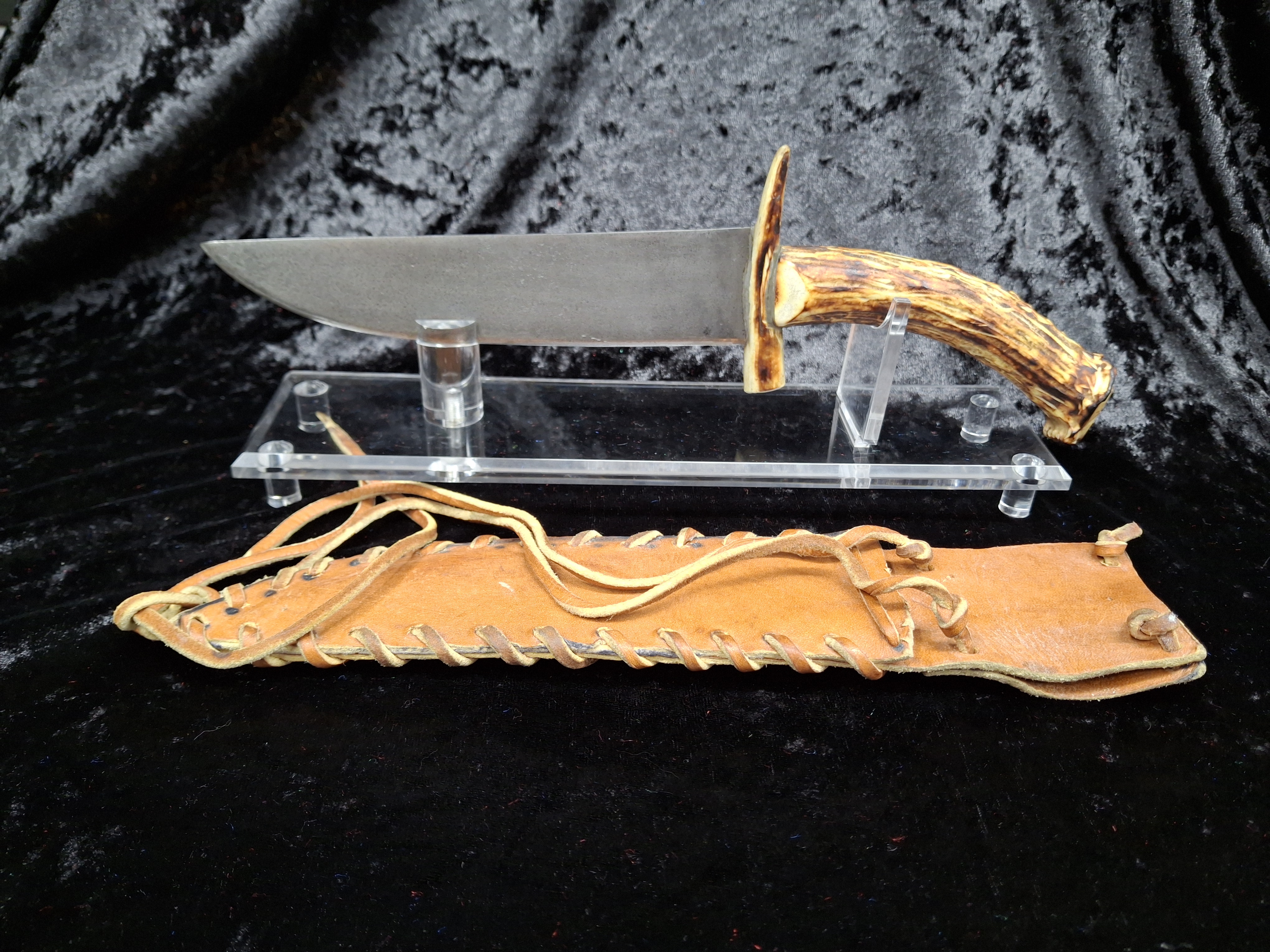 Handcrafted and Hand Forged Mountain Man Knife