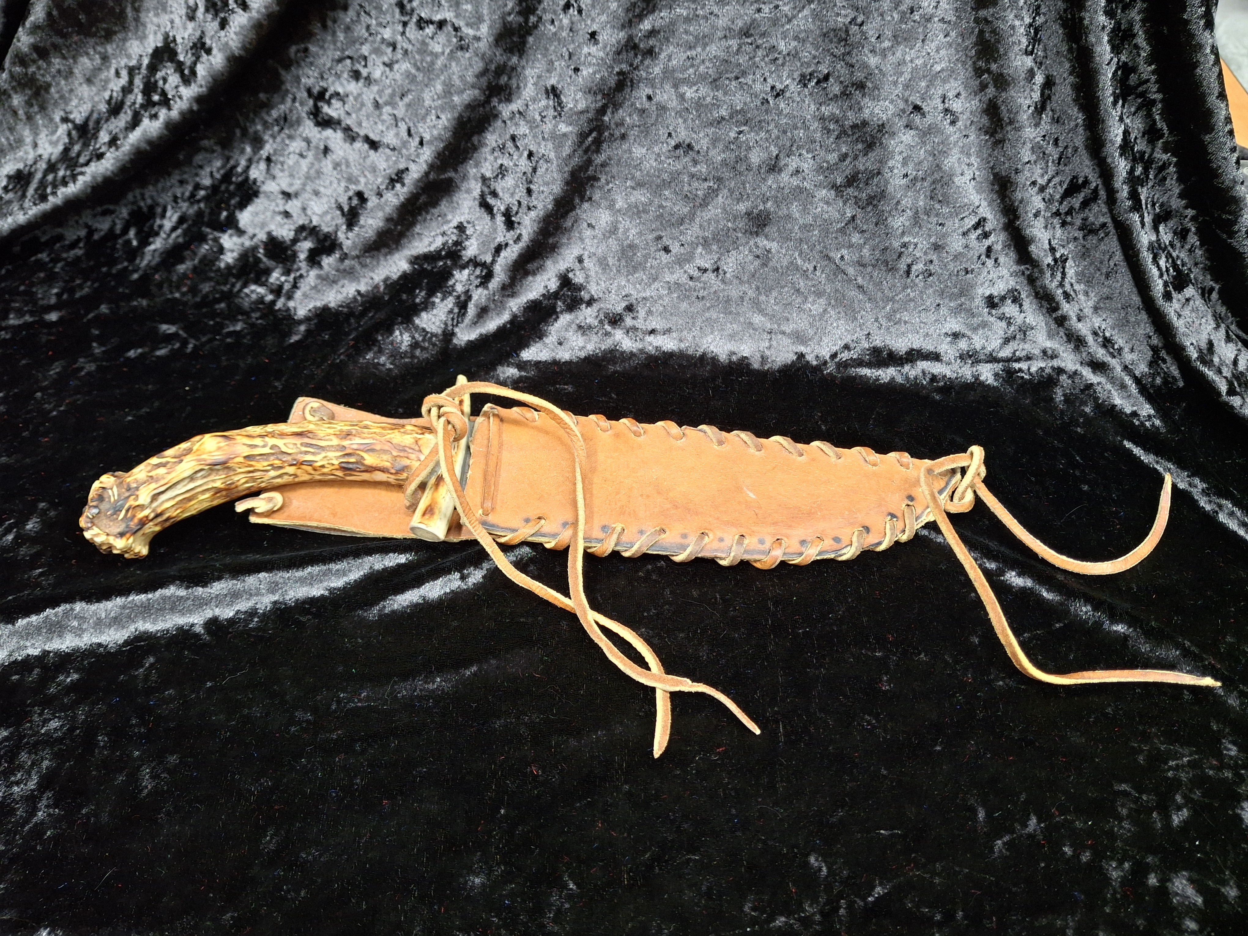 Handcrafted and Hand Forged Mountain Man Knife