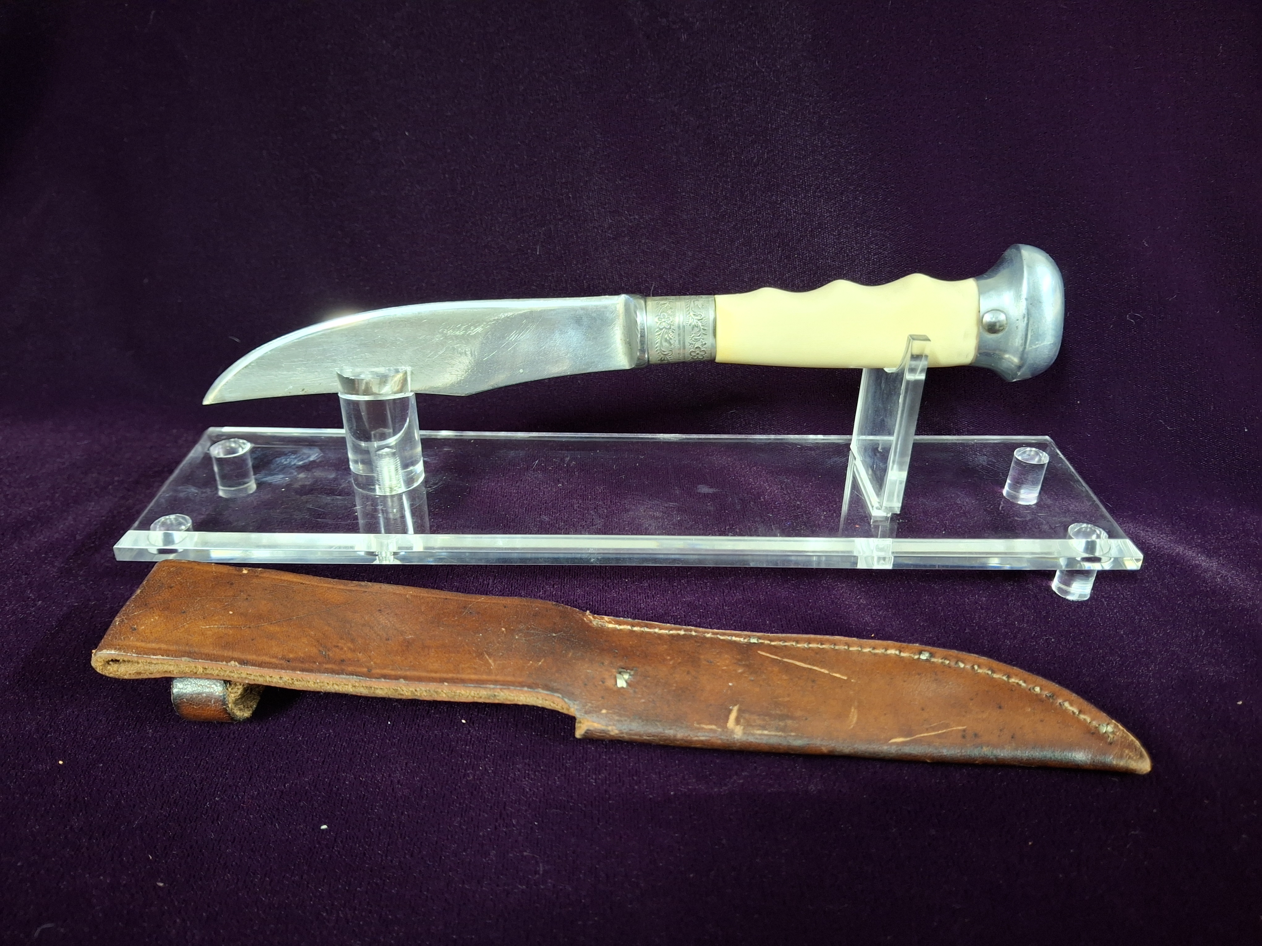 Vintage Landers, Frary and Clark Hunting Knife