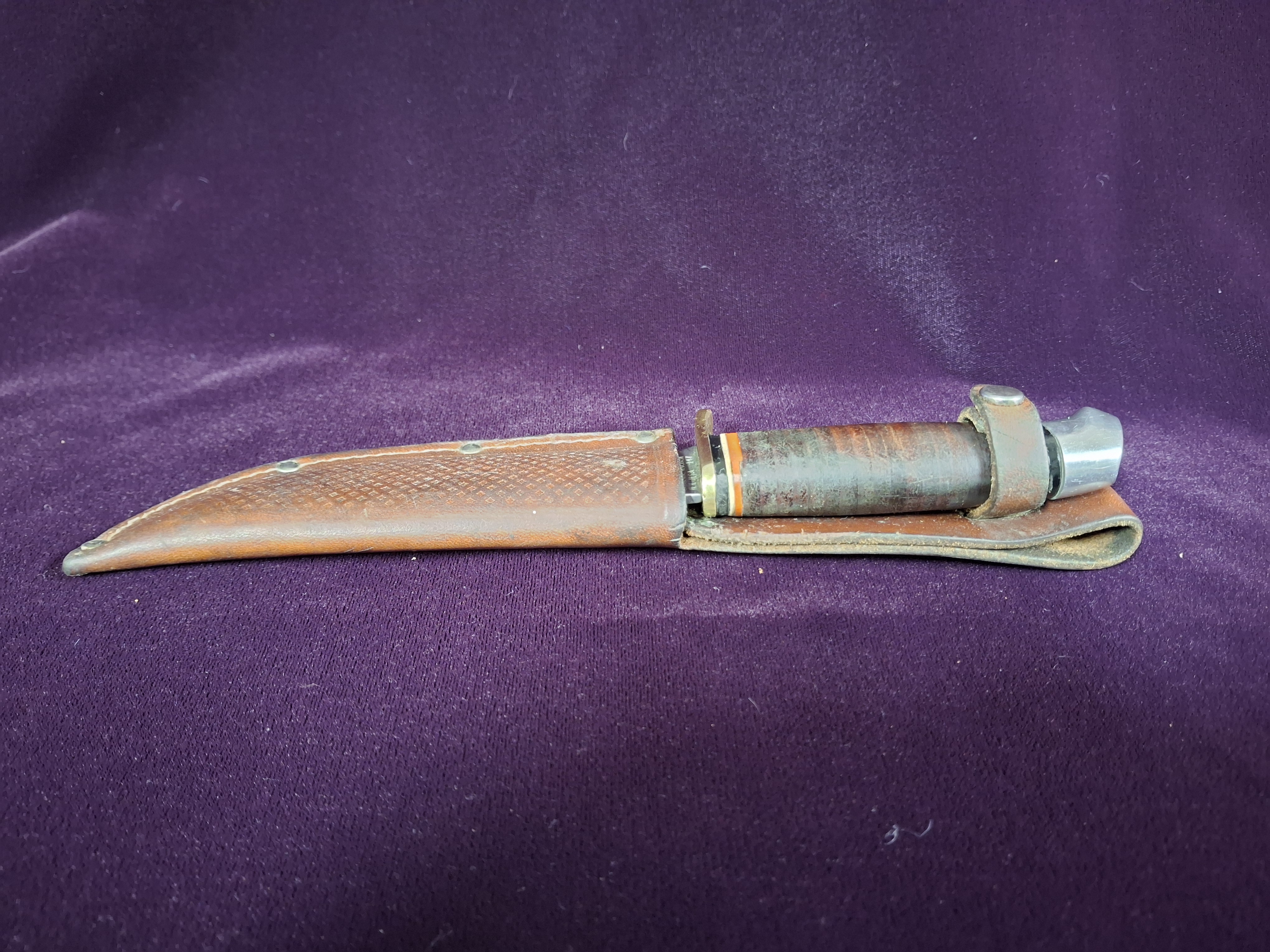 1959 Schrade Walden 147 Vintage Fixed-Blade Hunting Knife