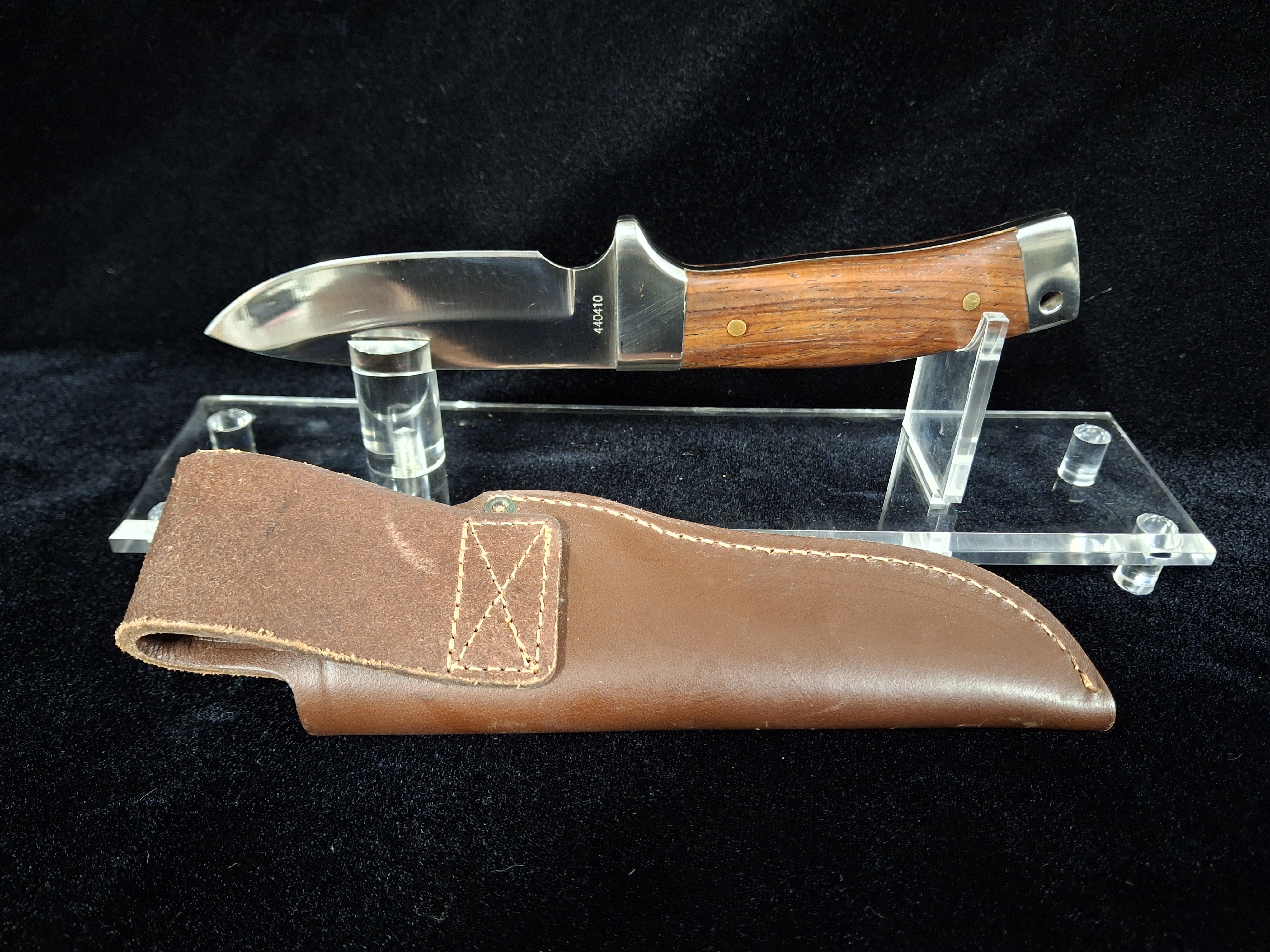 Linder 440410 Hunting Knife with Leather Sheath