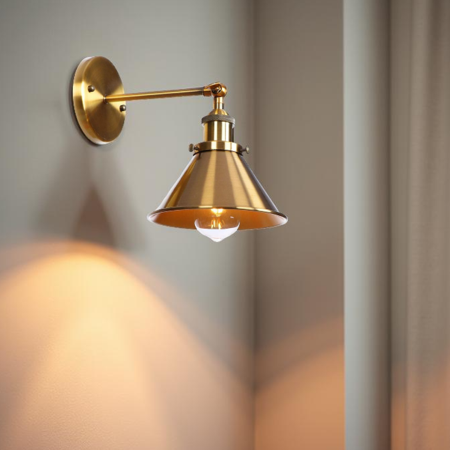 Arandela dourada de parede WL-603