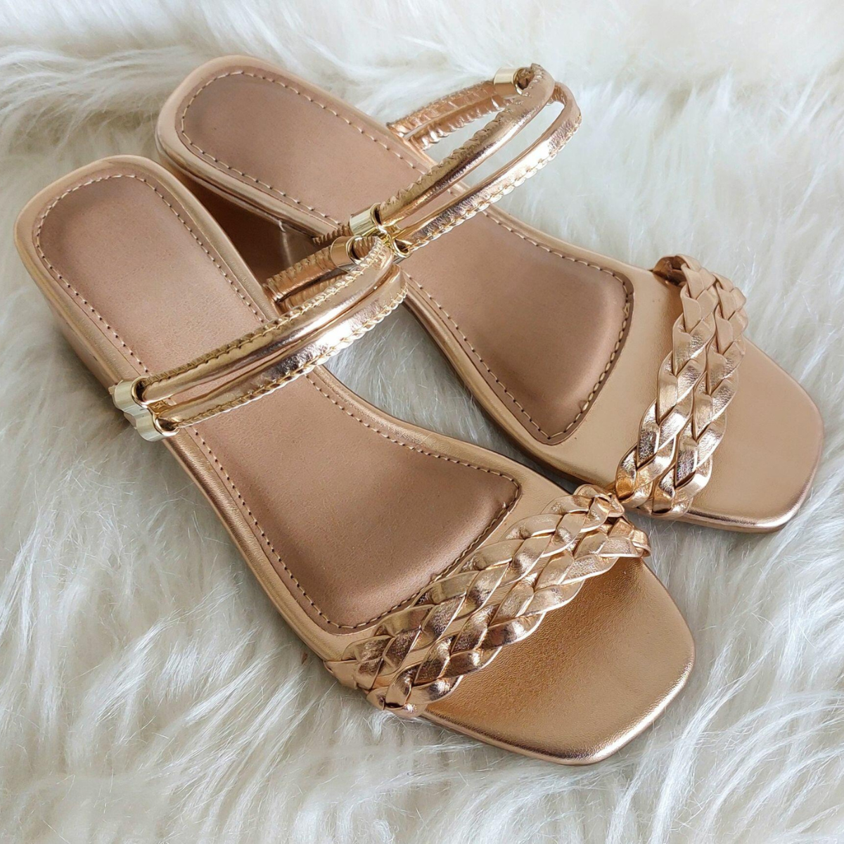 Sandália de Salto Quadrado Feminina 