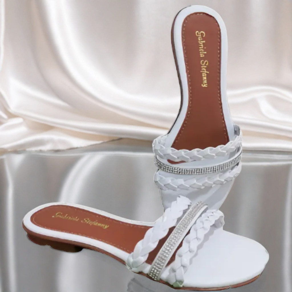 Sandália feminina branca com strass