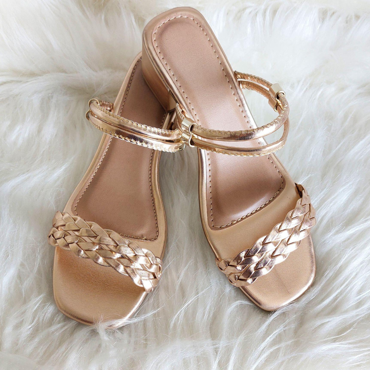 Sandália de Salto Quadrado Feminina 