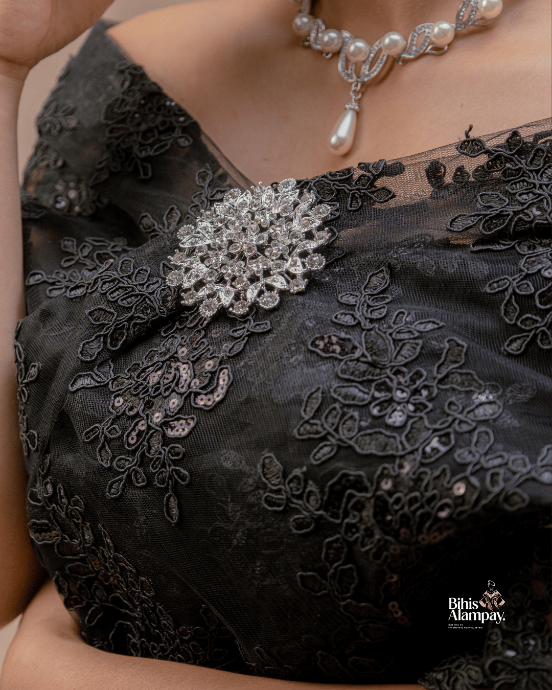 Classic  - Itim / Black Alampay