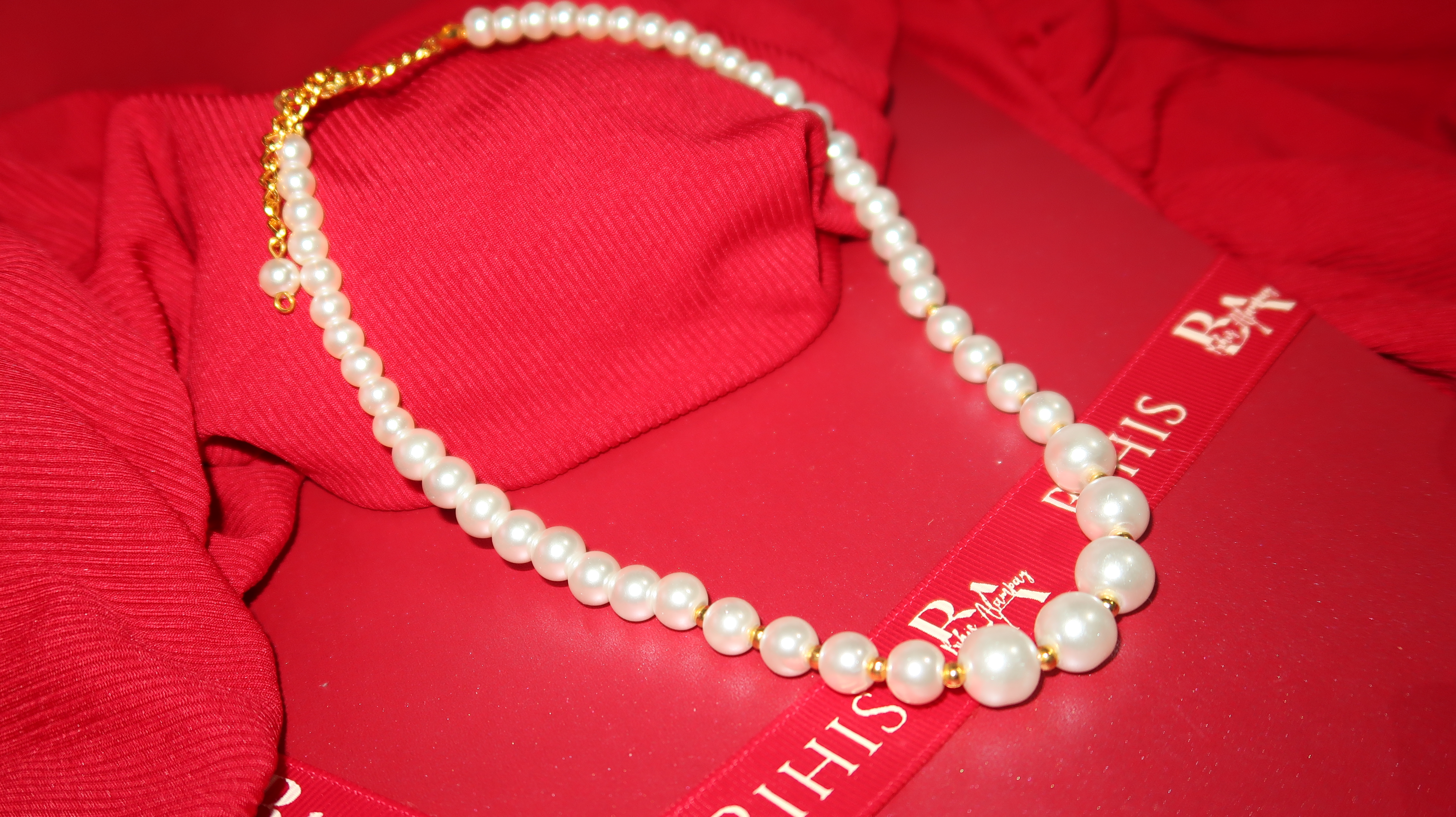 Sinag Pearl Necklace