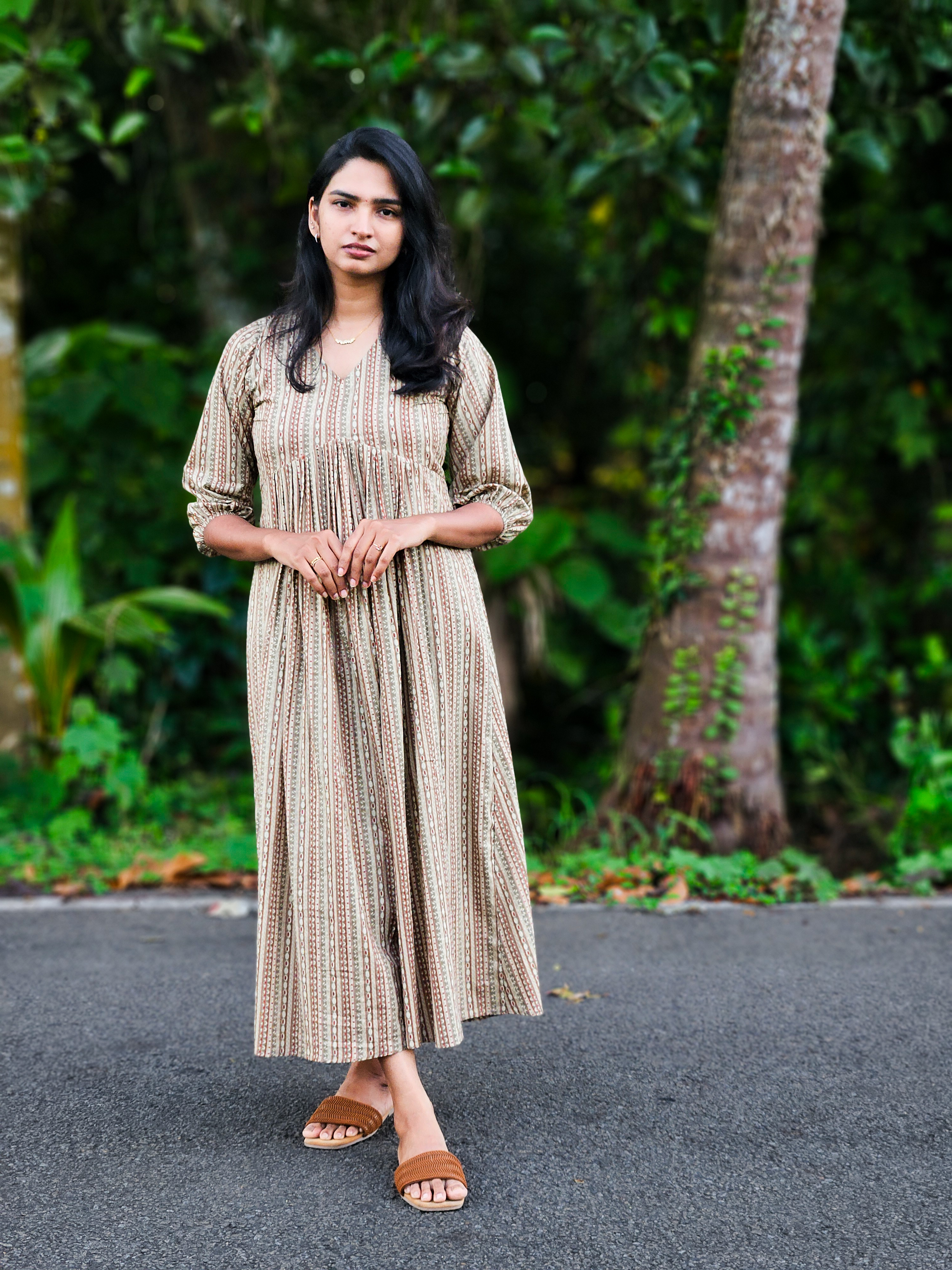 Line Tale Kurti 🌿