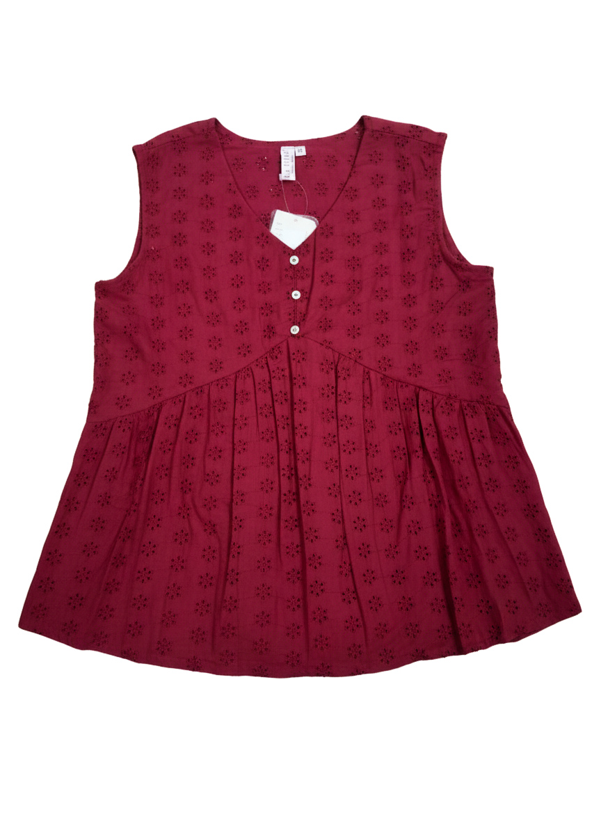 Hakoba Charm Top - Maroon