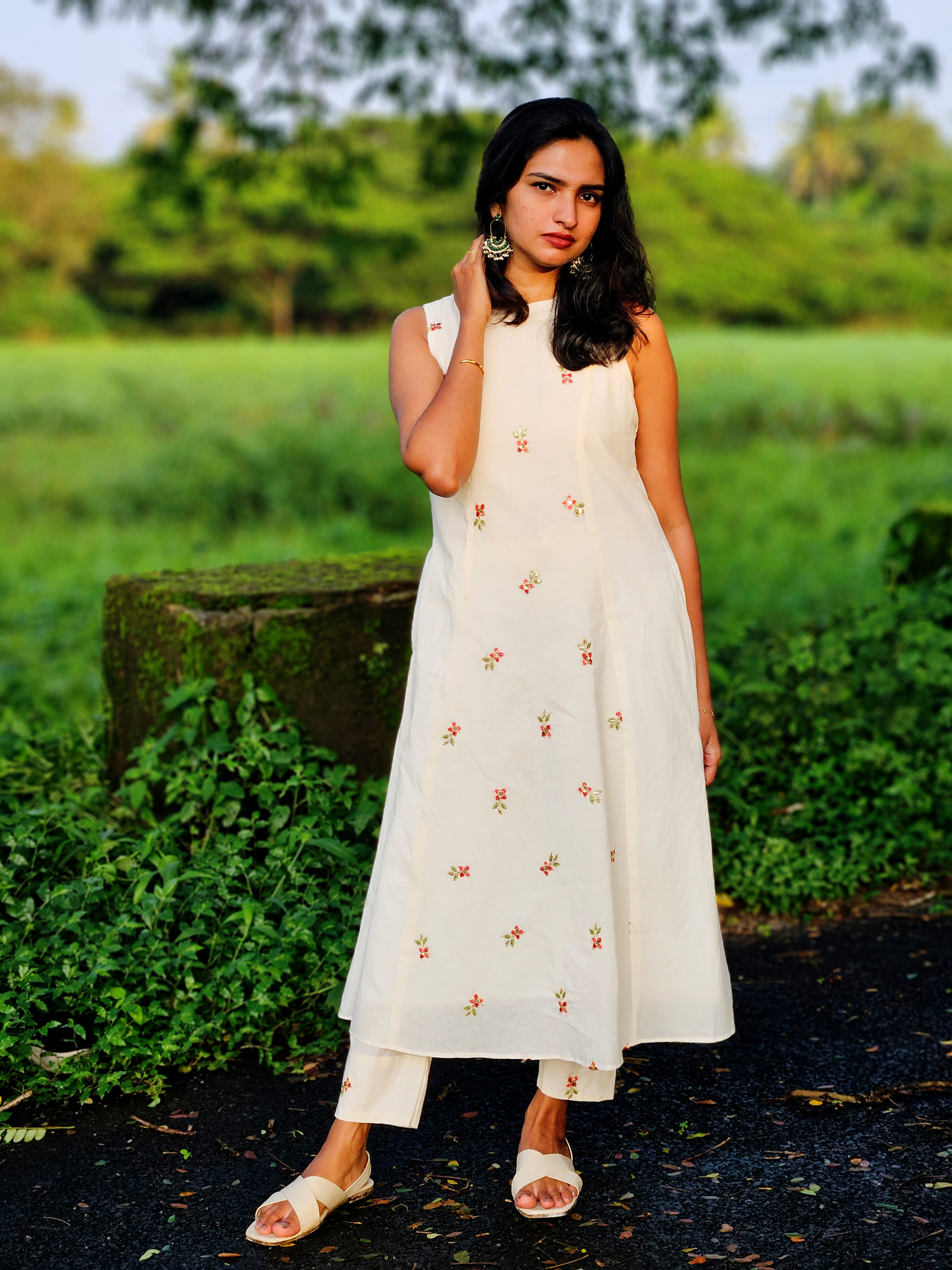 Thalir blossom kurta set