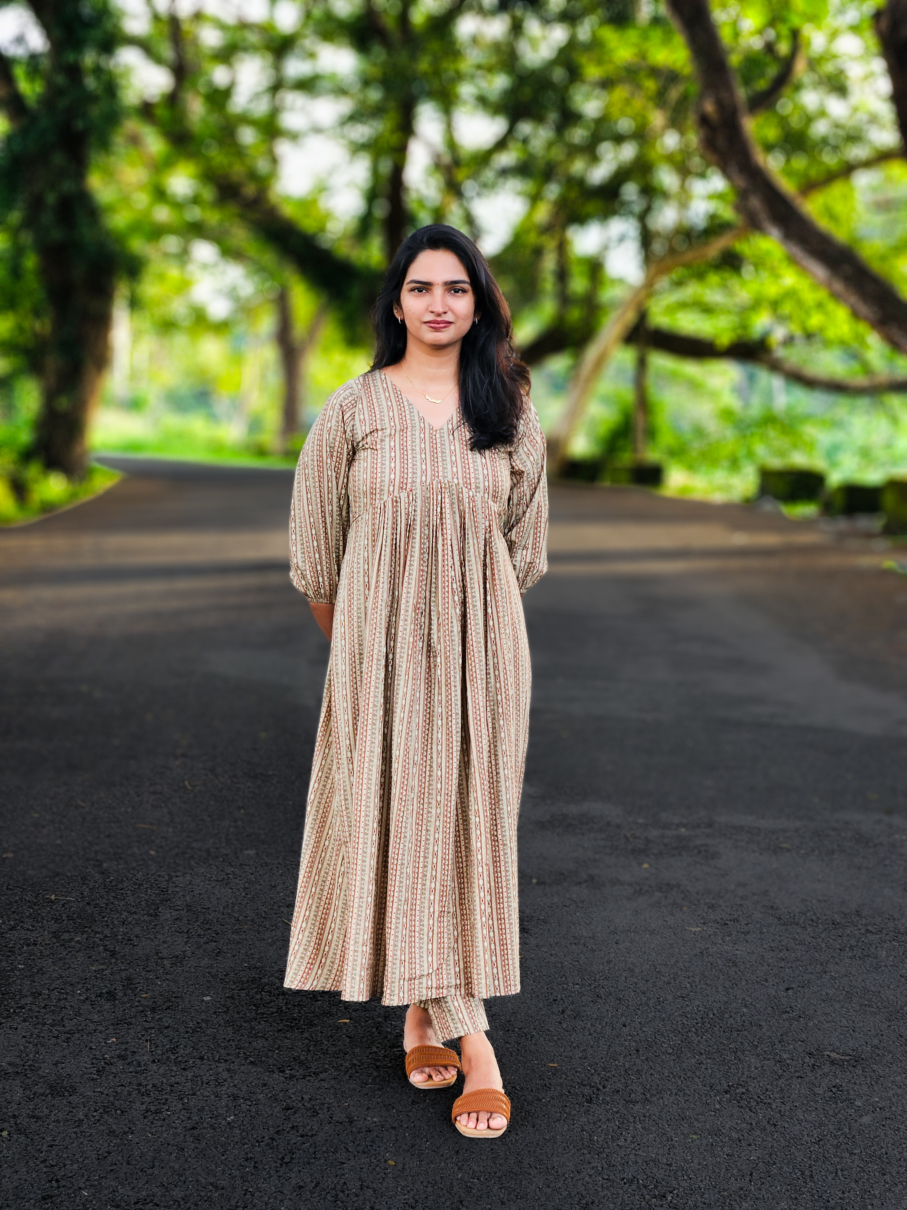 Line Tale Kurti 🌿