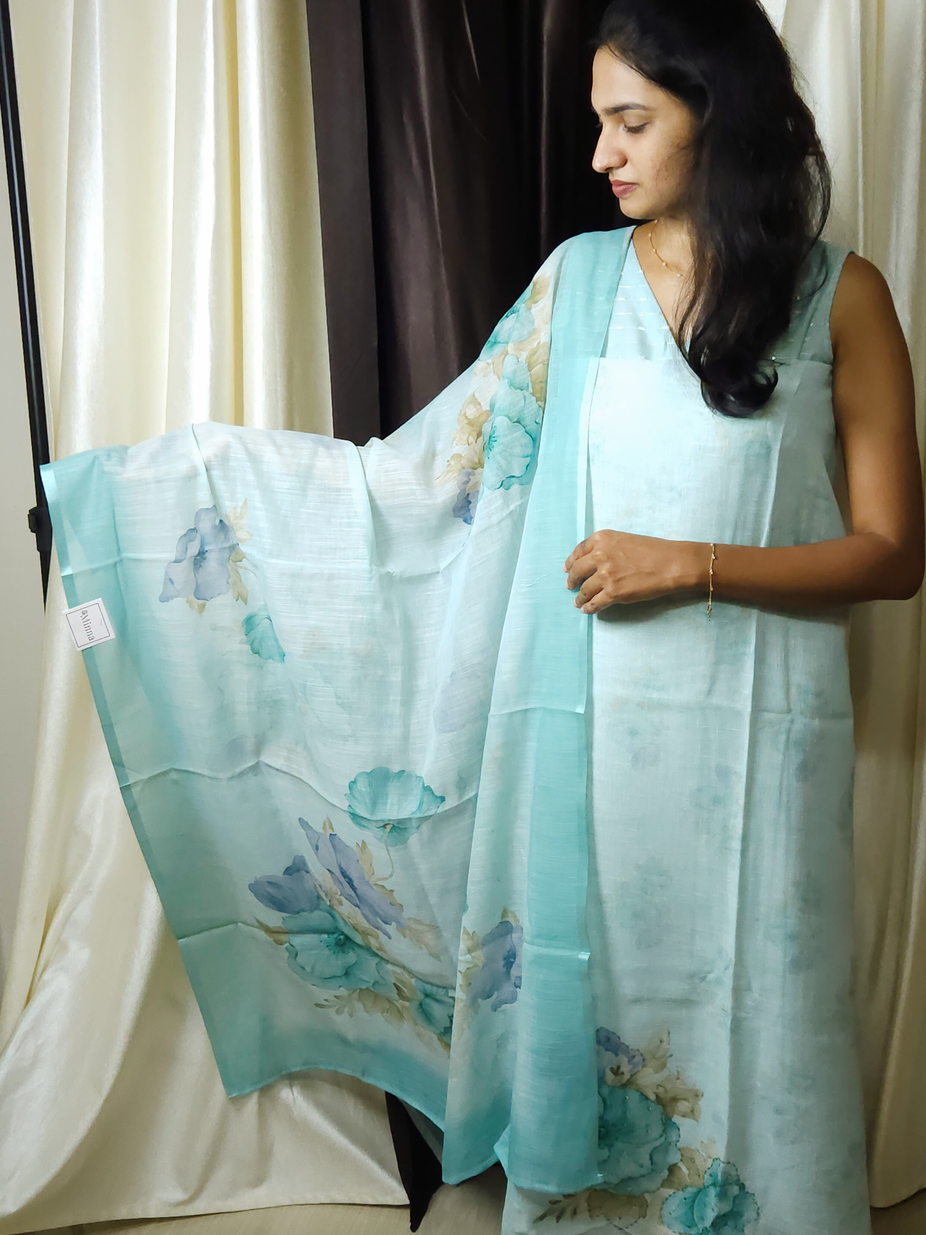 Semilinen unstitched salwar set