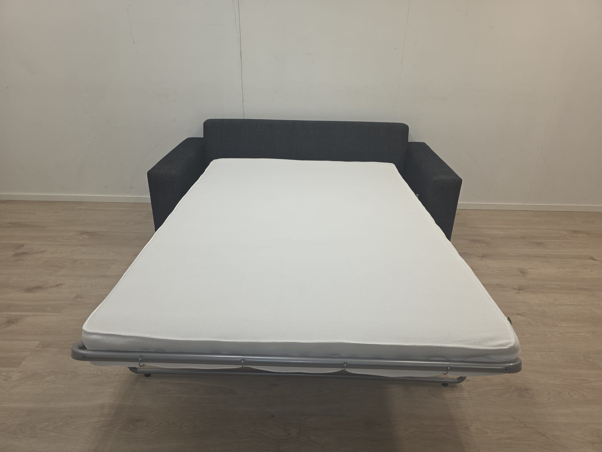 Brandas 2 Istuttavaa vuodesohva