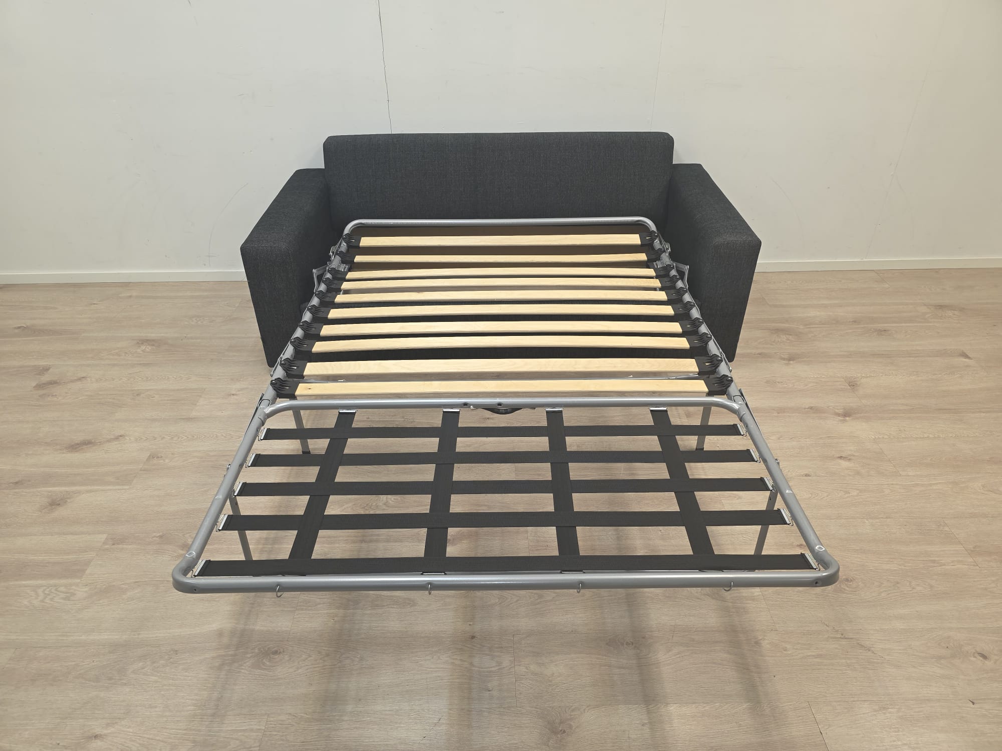 Brandas 2 Istuttavaa vuodesohva