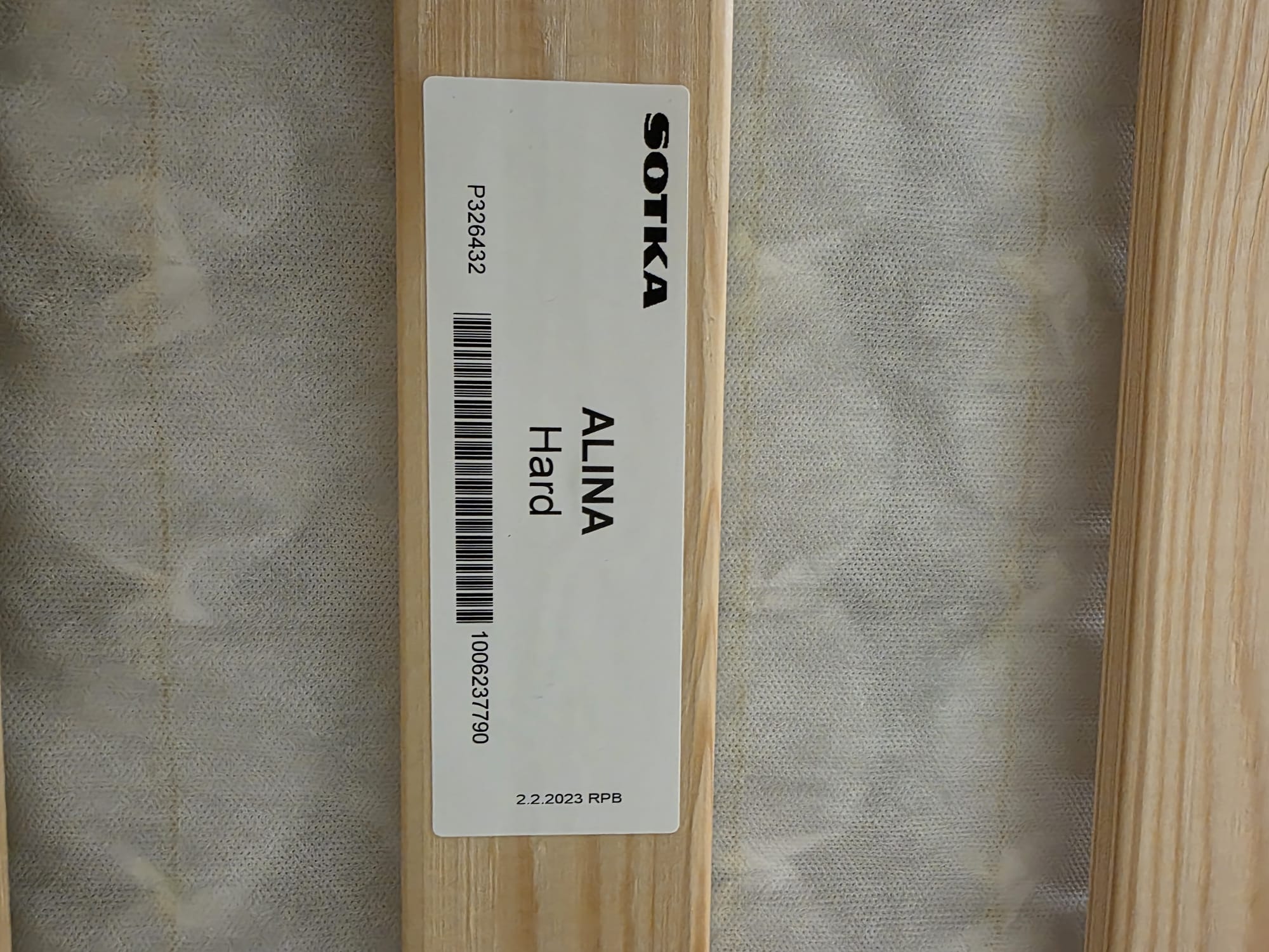 140x200 Tempur-petauspatja +  140x200 Sotka Alina Hard runkopatjasänky 