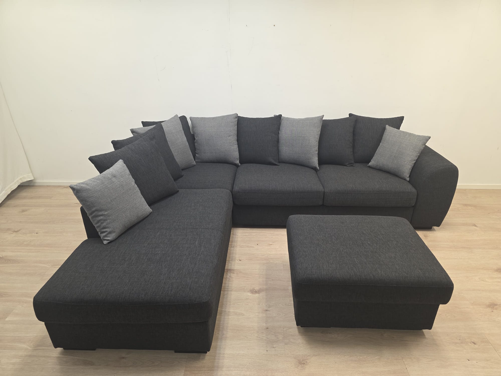 LAZY LOUNGE -moduulisohva  300 x 240 cm