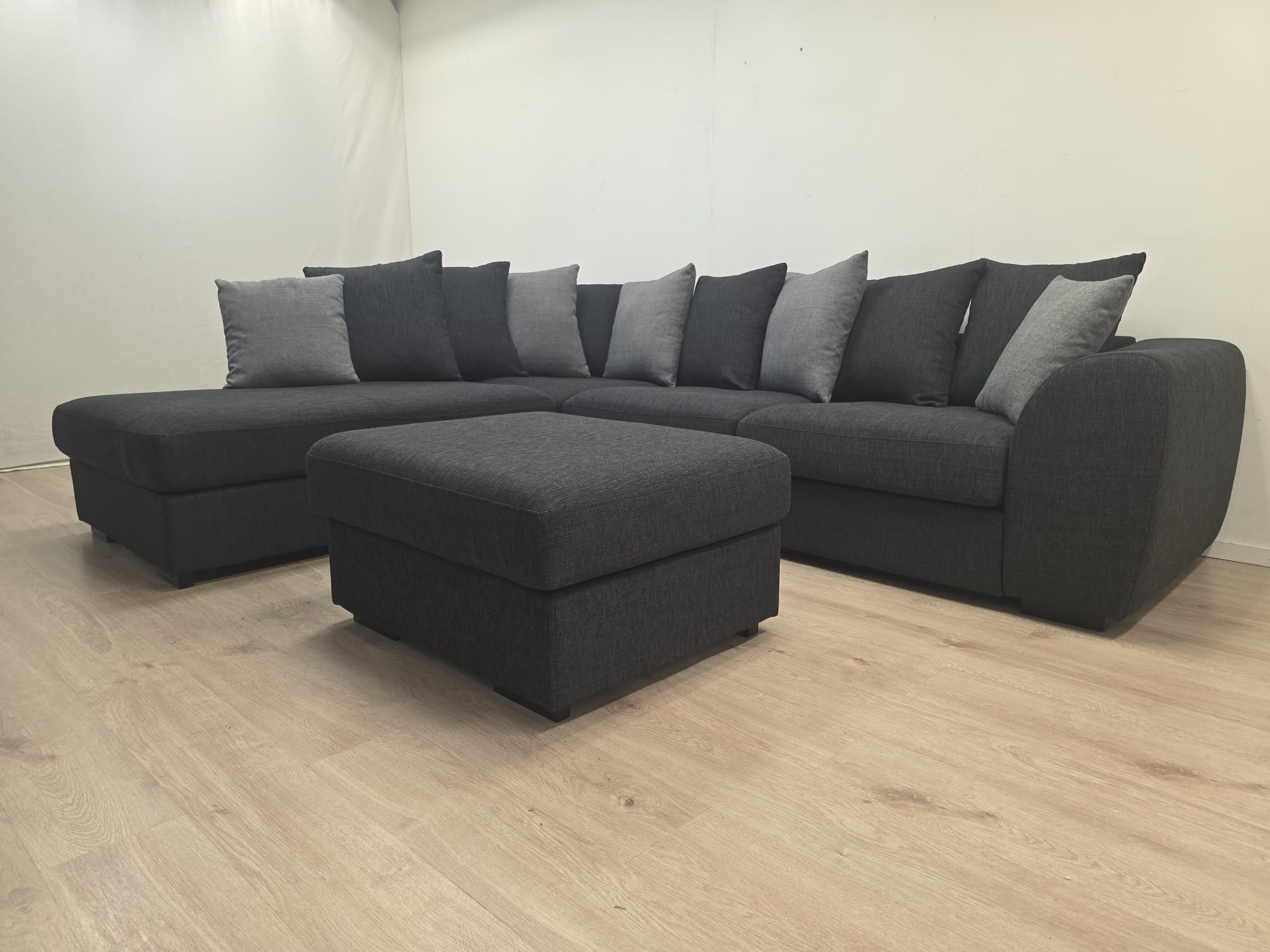 LAZY LOUNGE -moduulisohva  300 x 240 cm