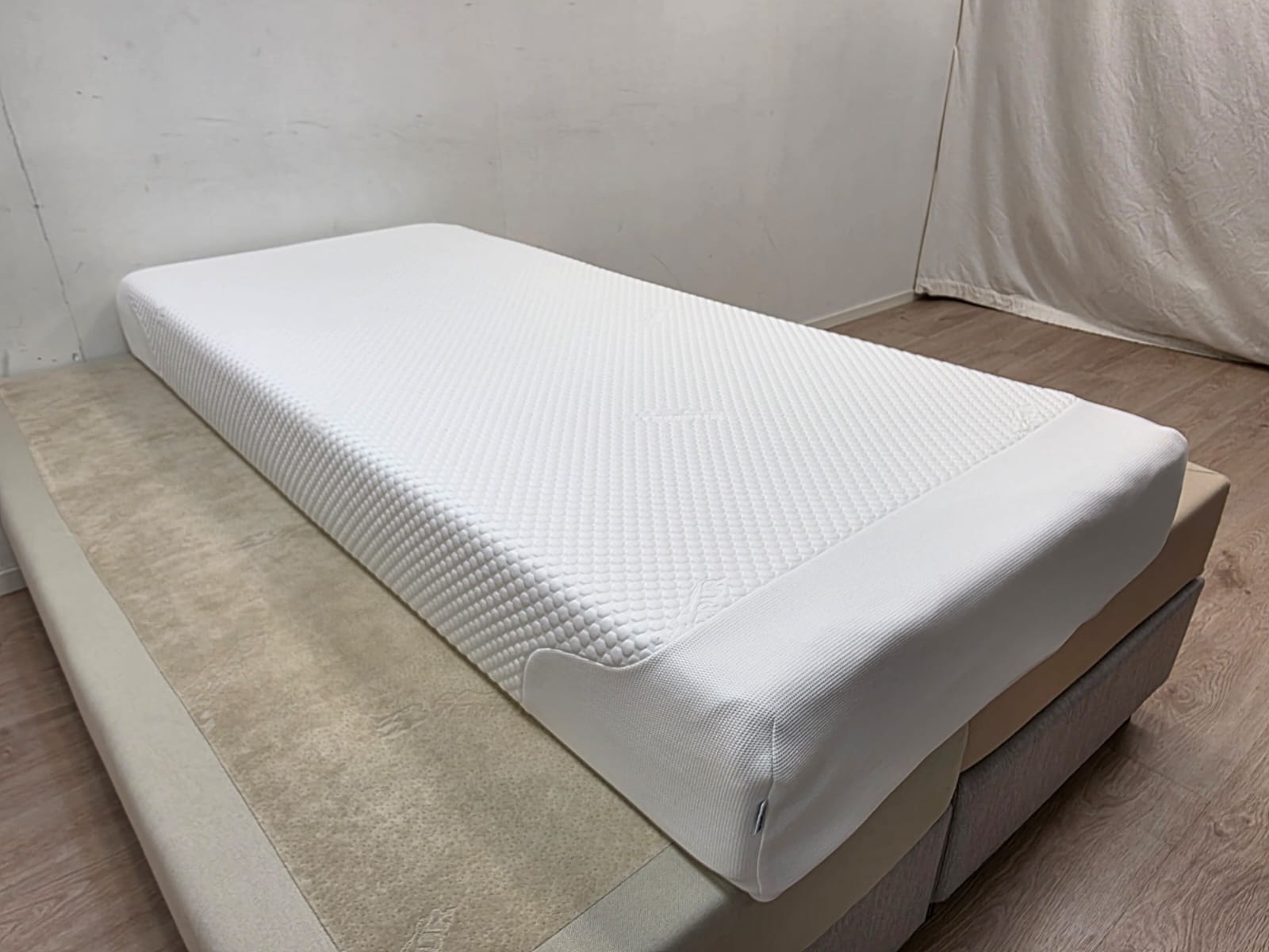 90x200x20cm Tempur Patja ilmainen toimitus, free delivery 