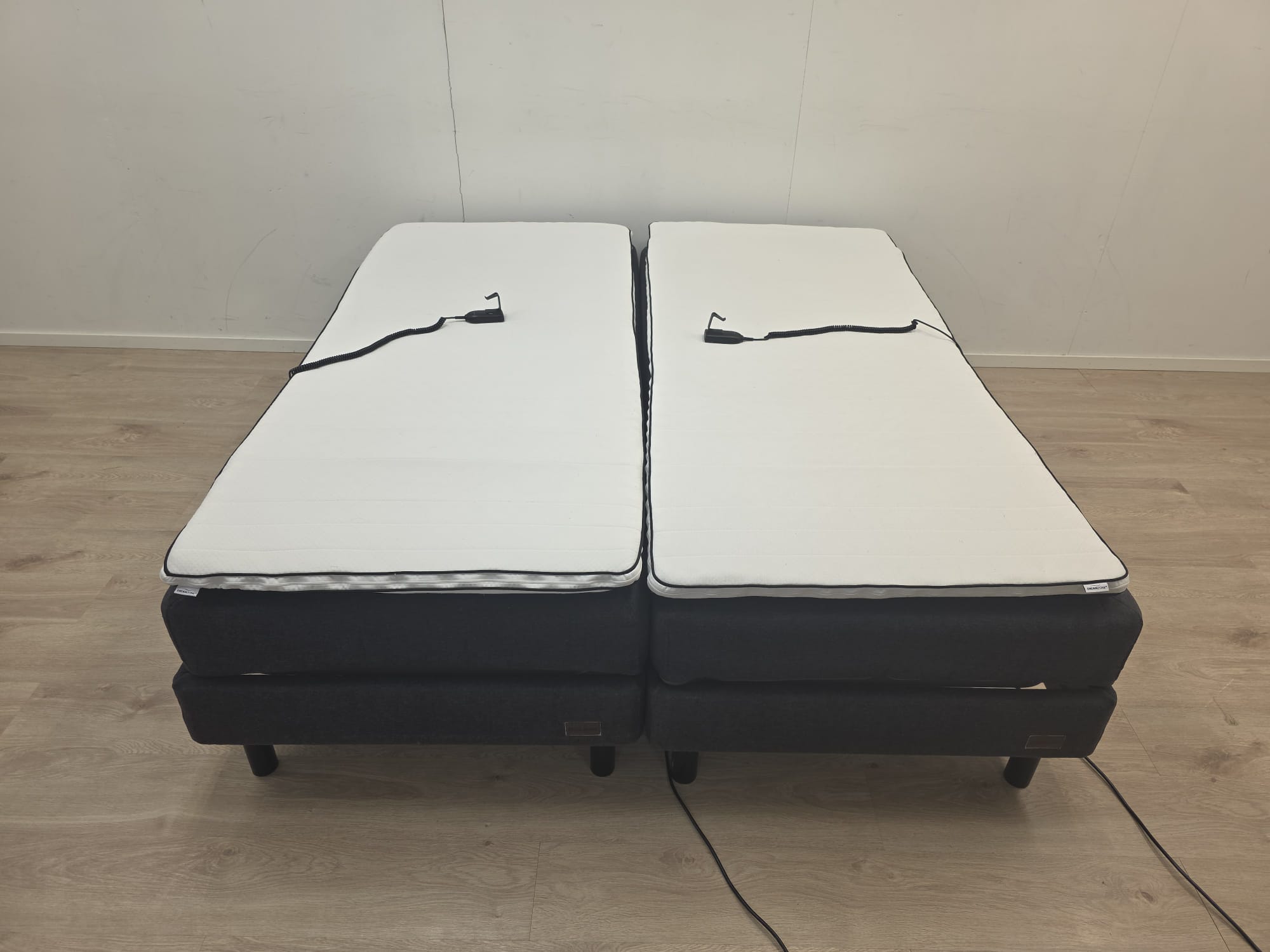 Hilding Moottorisänky 160x200(2x80x200)