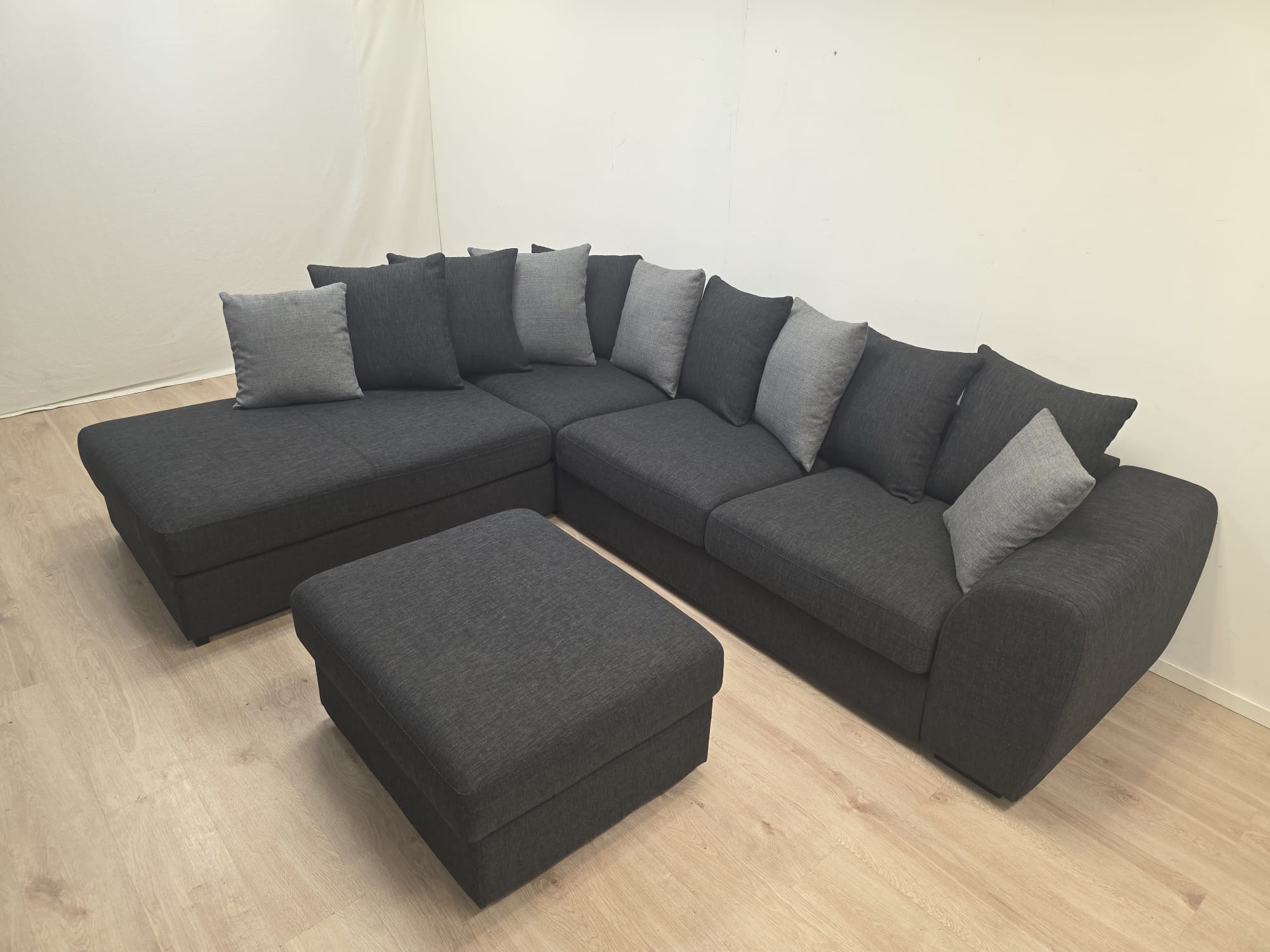 LAZY LOUNGE -moduulisohva 300 x 240 cm