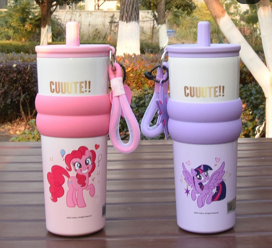 Cute Cartoon sipper Bottles for kids