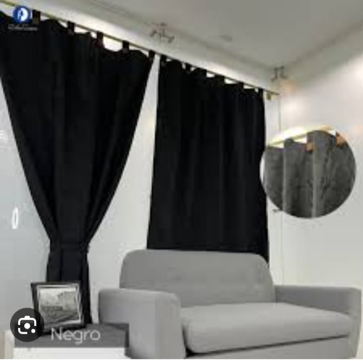 CORTINAS COLOR VINOTINTO