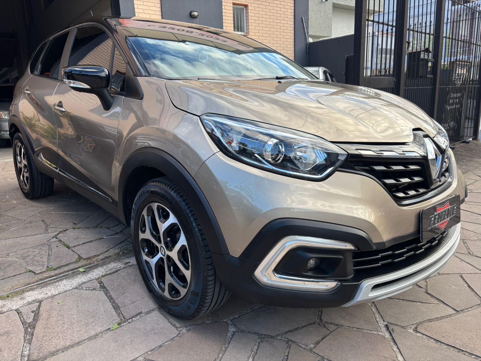 Renault Captur Intense 1.3 TB 16V Flex 5P AUT 2022