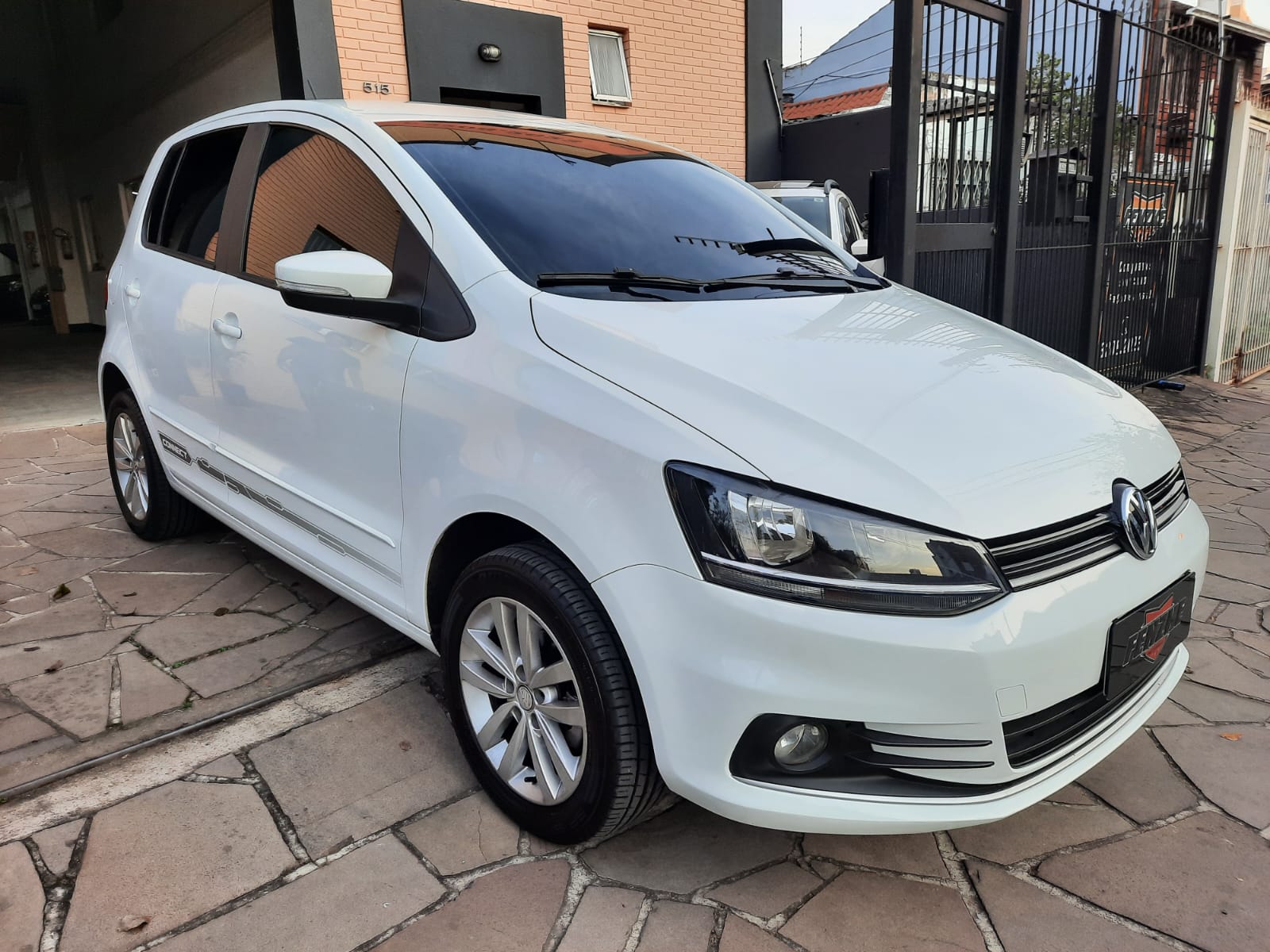 Volkswagen Connect 1.6 Flex 8v 5p