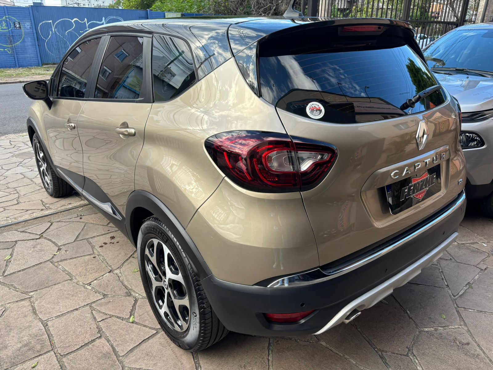 Renault Captur Intense 1.3 TB 16V Flex 5P AUT 2022