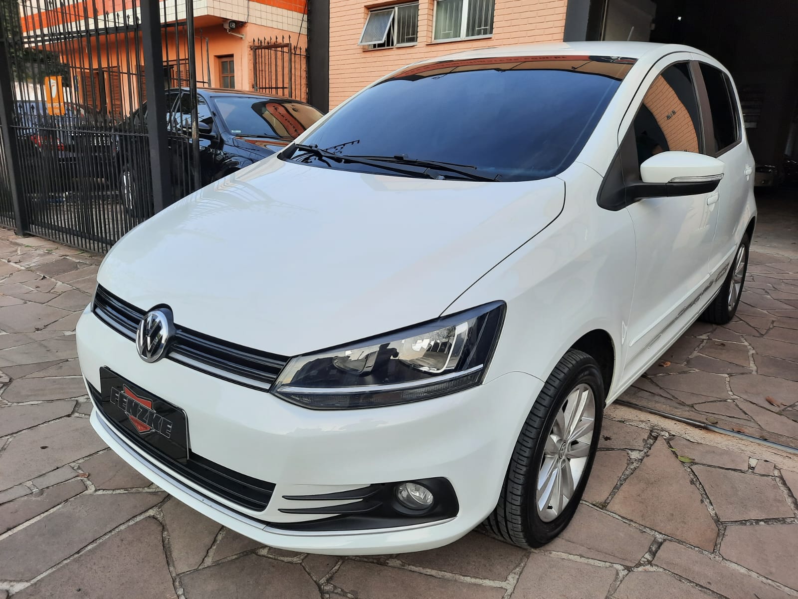 Volkswagen Connect 1.6 Flex 8v 5p