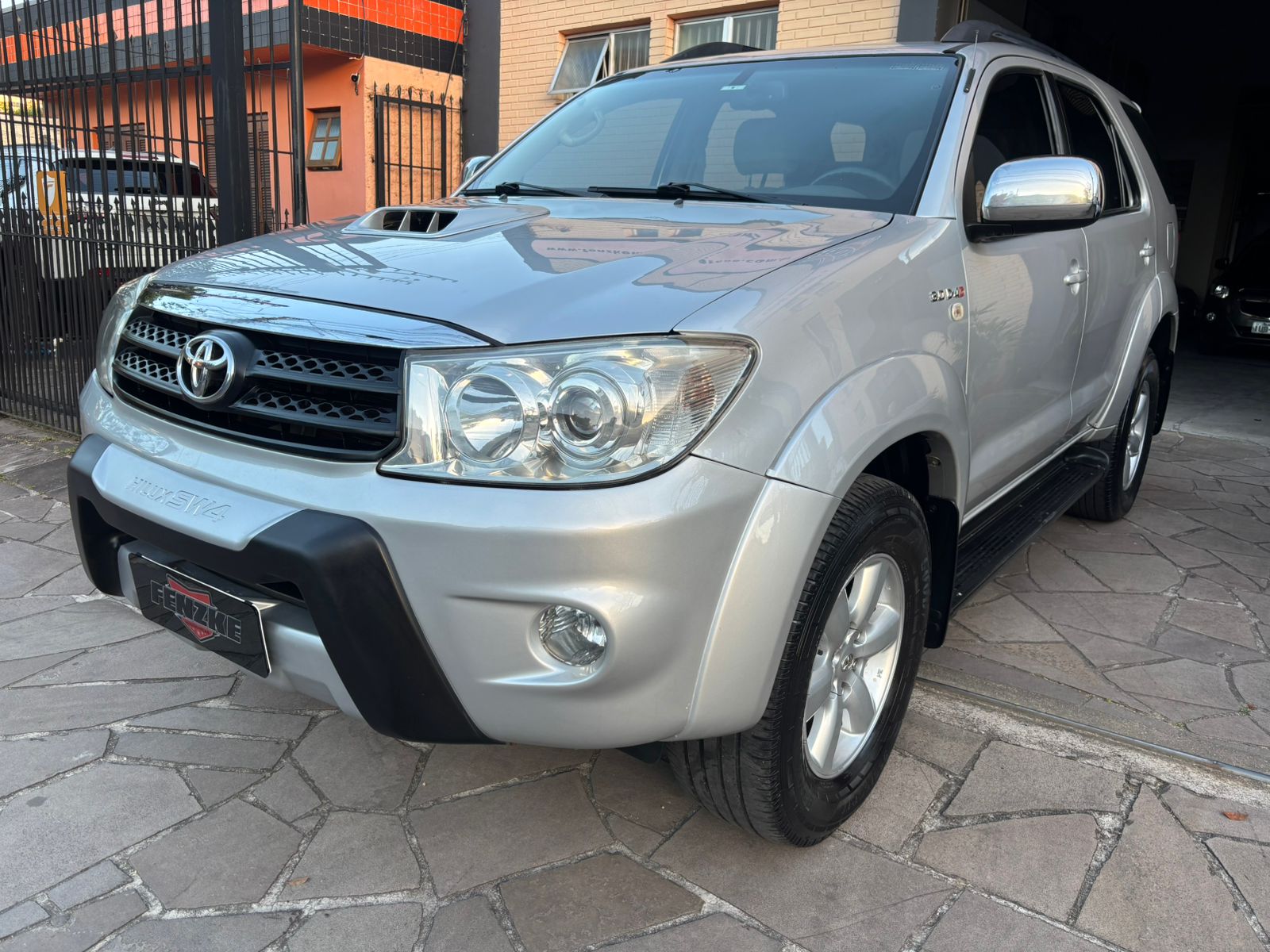 HILUS SW4 SRV D4-D 4X4 3.0 TDI DIESEL AUT 7 LUGARES