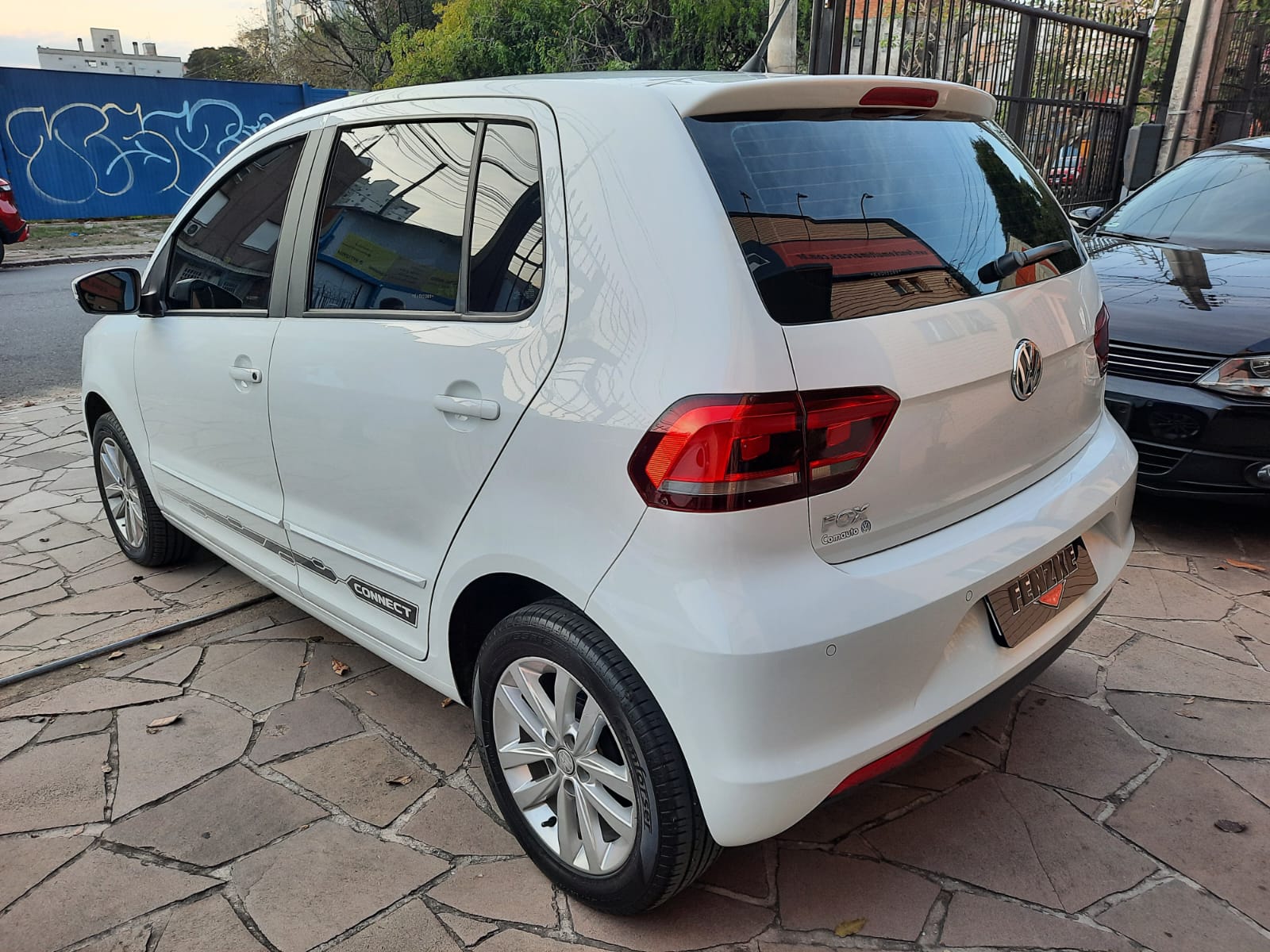 Volkswagen Connect 1.6 Flex 8v 5p