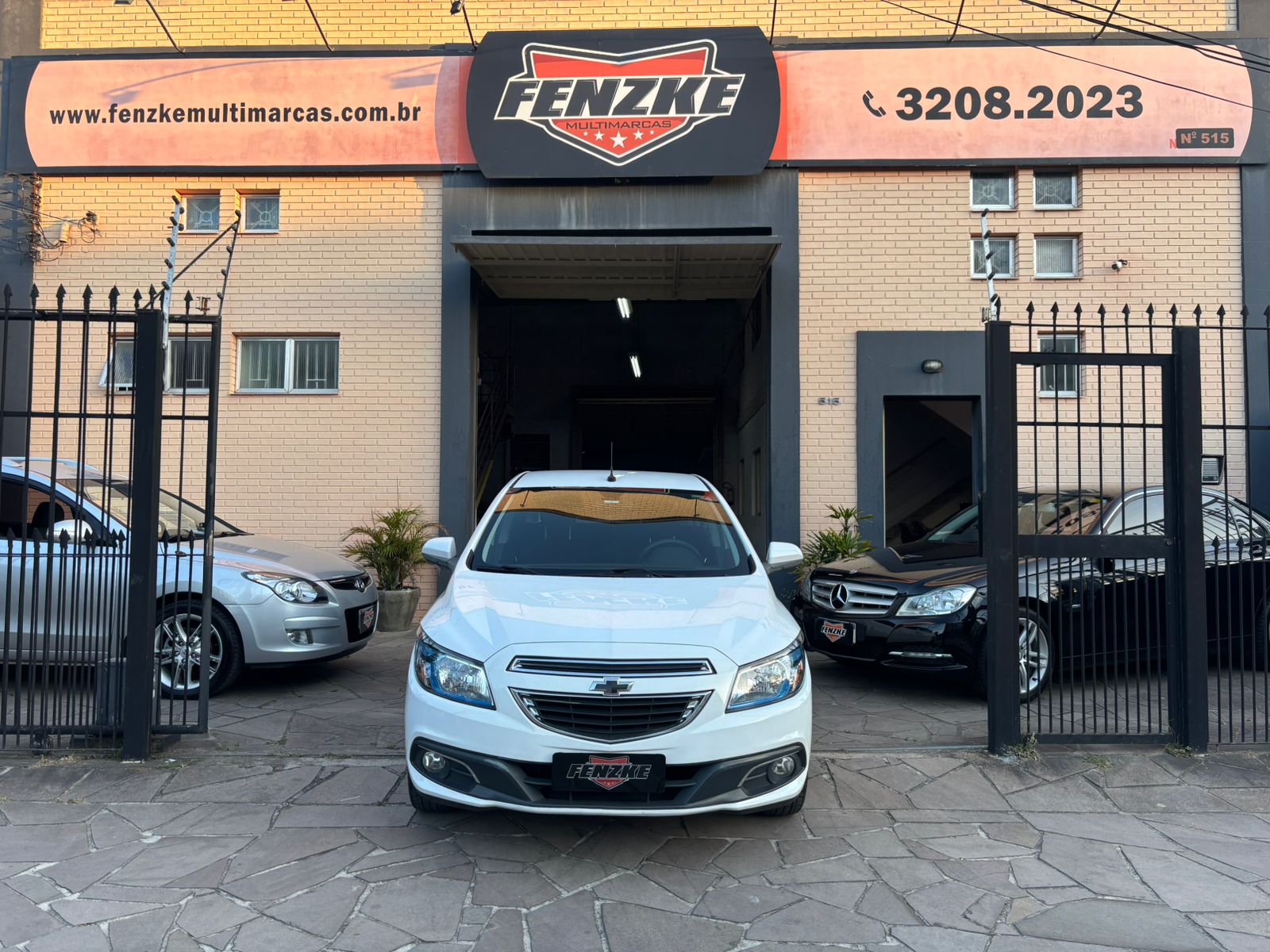 GM/Chevrolet Onix 1.4 MT LTZ 2014