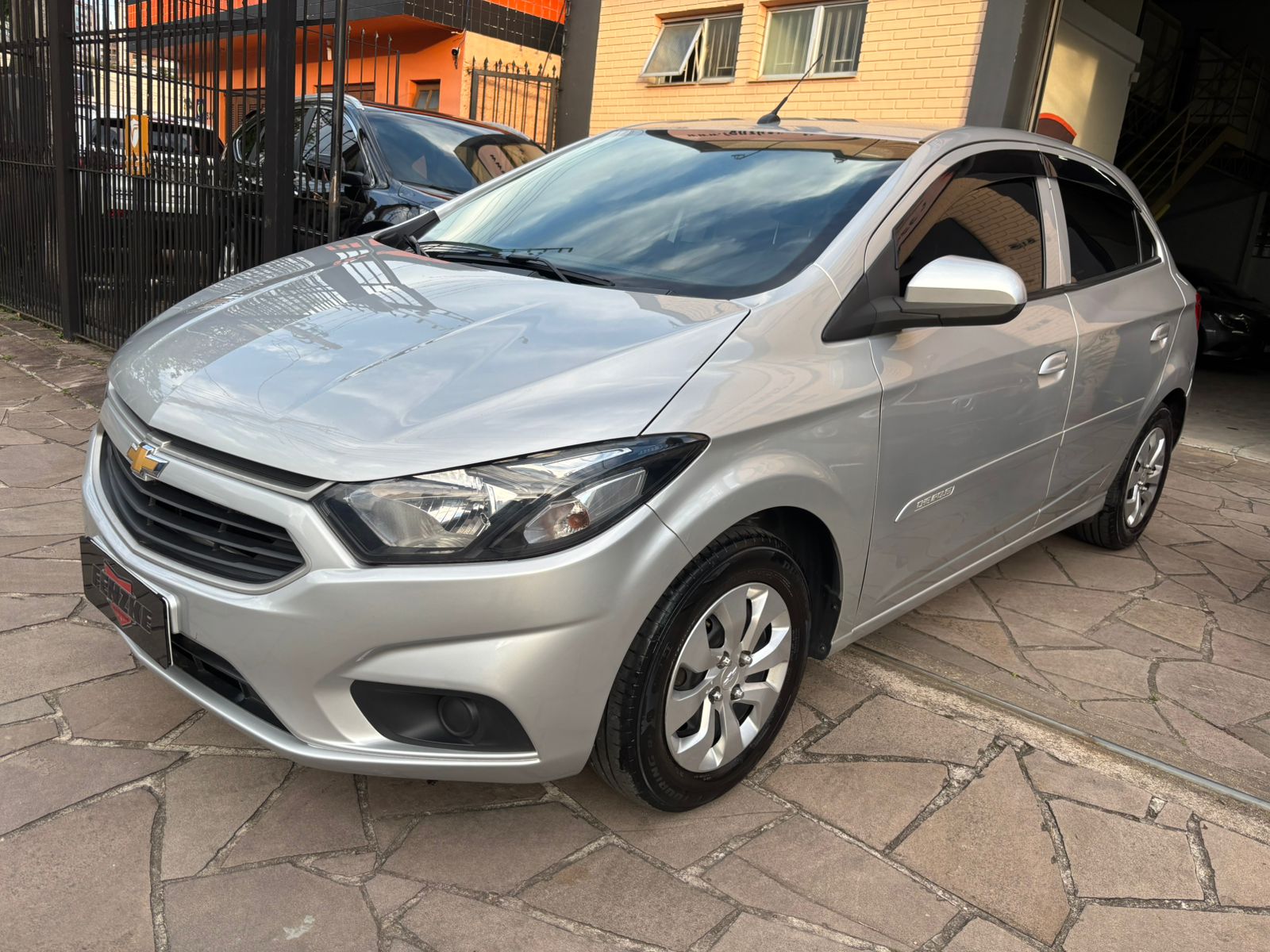 Chevrolet Onix Hatch LT 1.0 8V Flex Mec. 4P 2017
