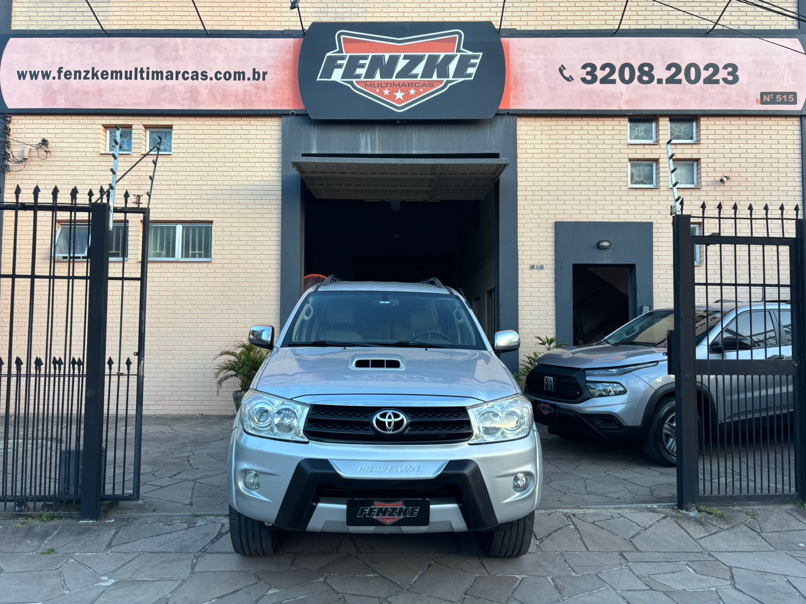 HILUS SW4 SRV D4-D 4X4 3.0 TDI DIESEL AUT 7 LUGARES