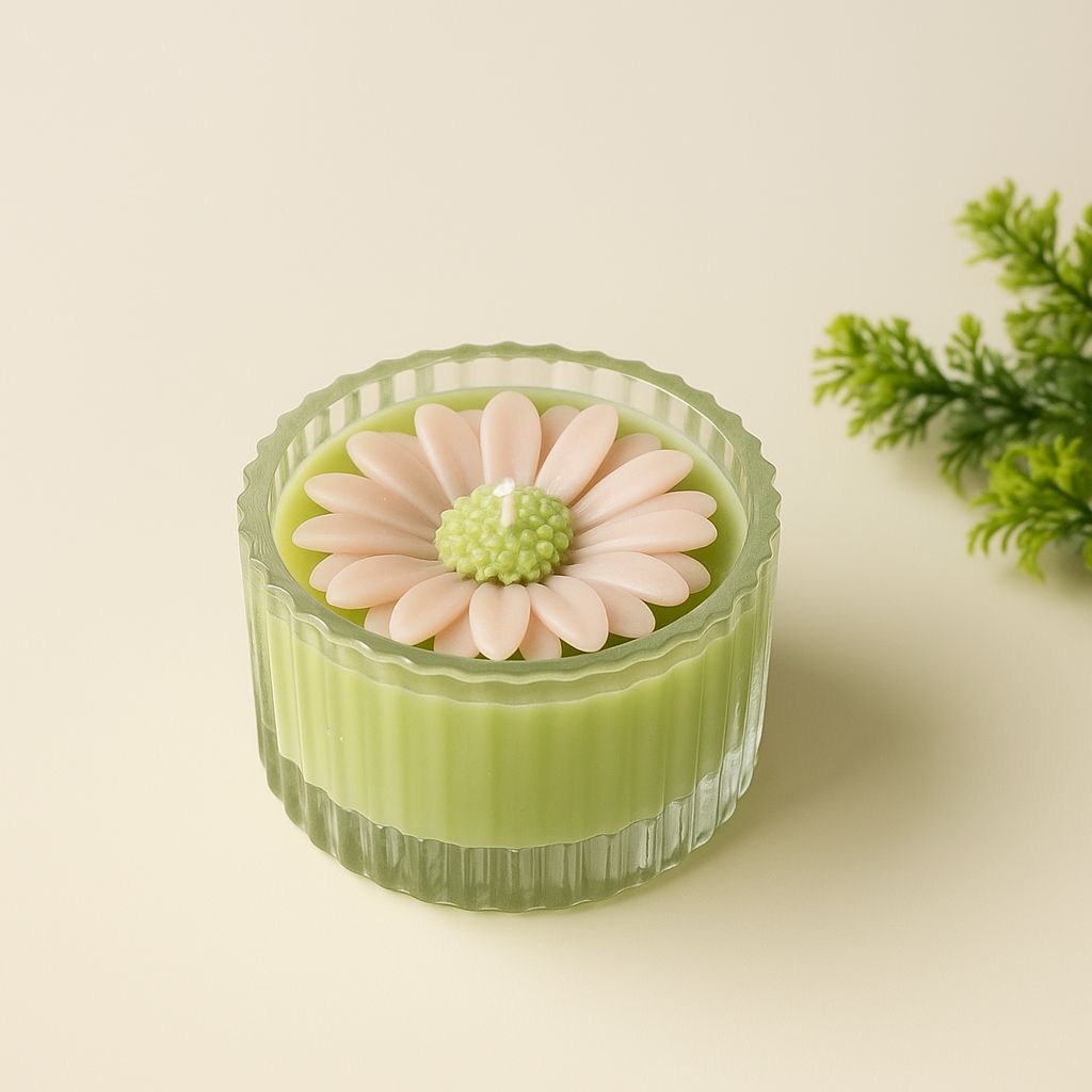 Handmade Daisy Flower Soy Wax Candle in Glass Jar – 80g | Long-Lasting 8+ Hours Burn | Decorative Eco-Friendly Candle for Home Décor & Gifting