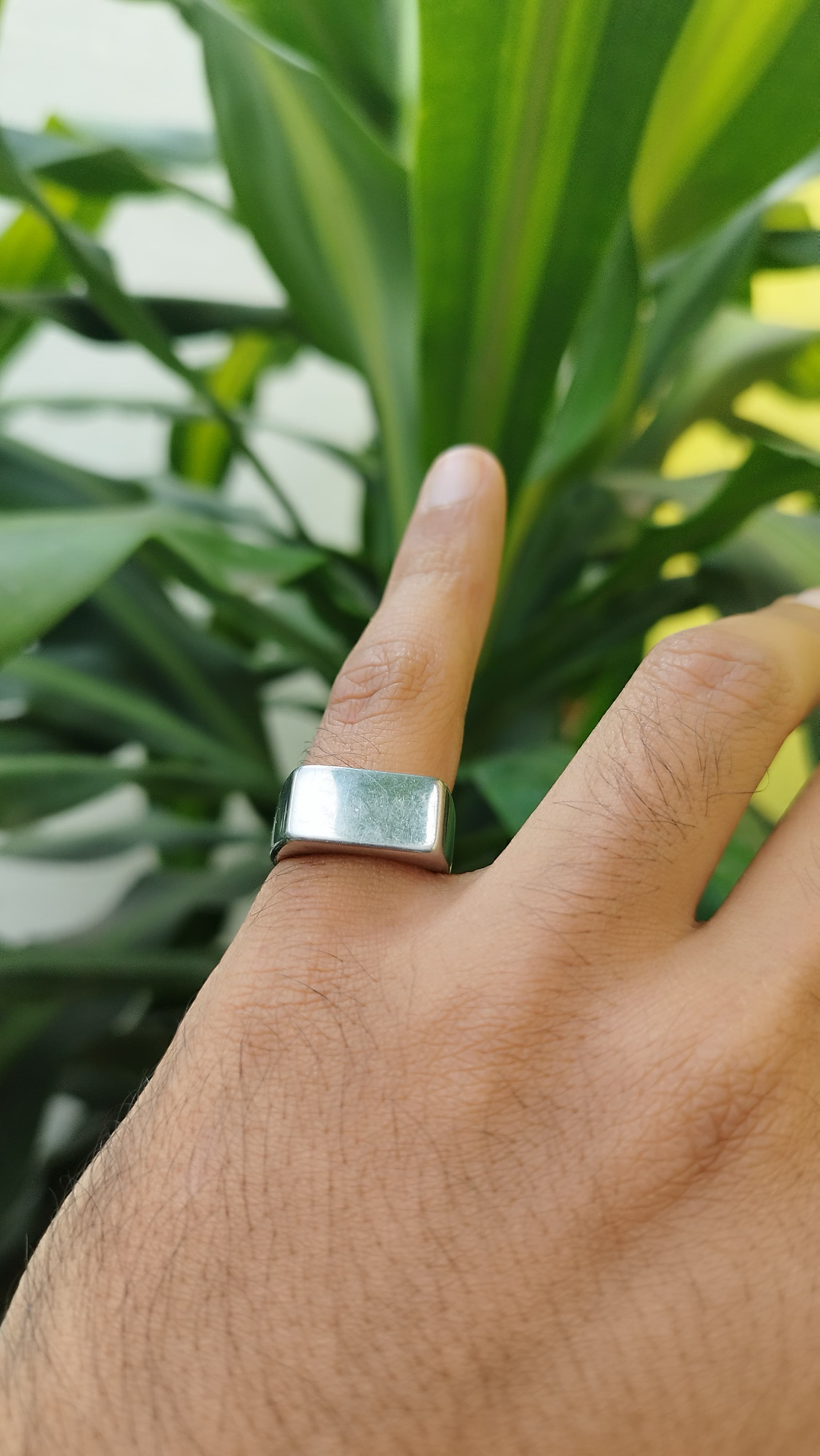 Anillo tipo PLACA en plata 