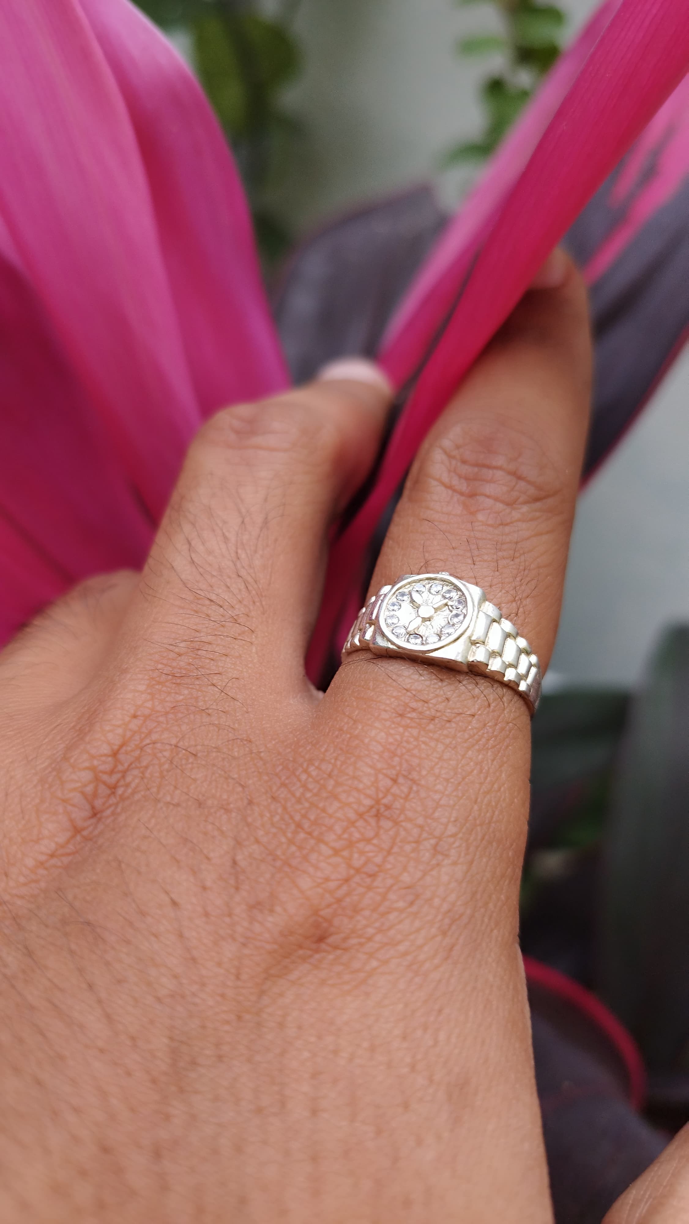 Anillo de plata  RELOJ con piedras brillantes