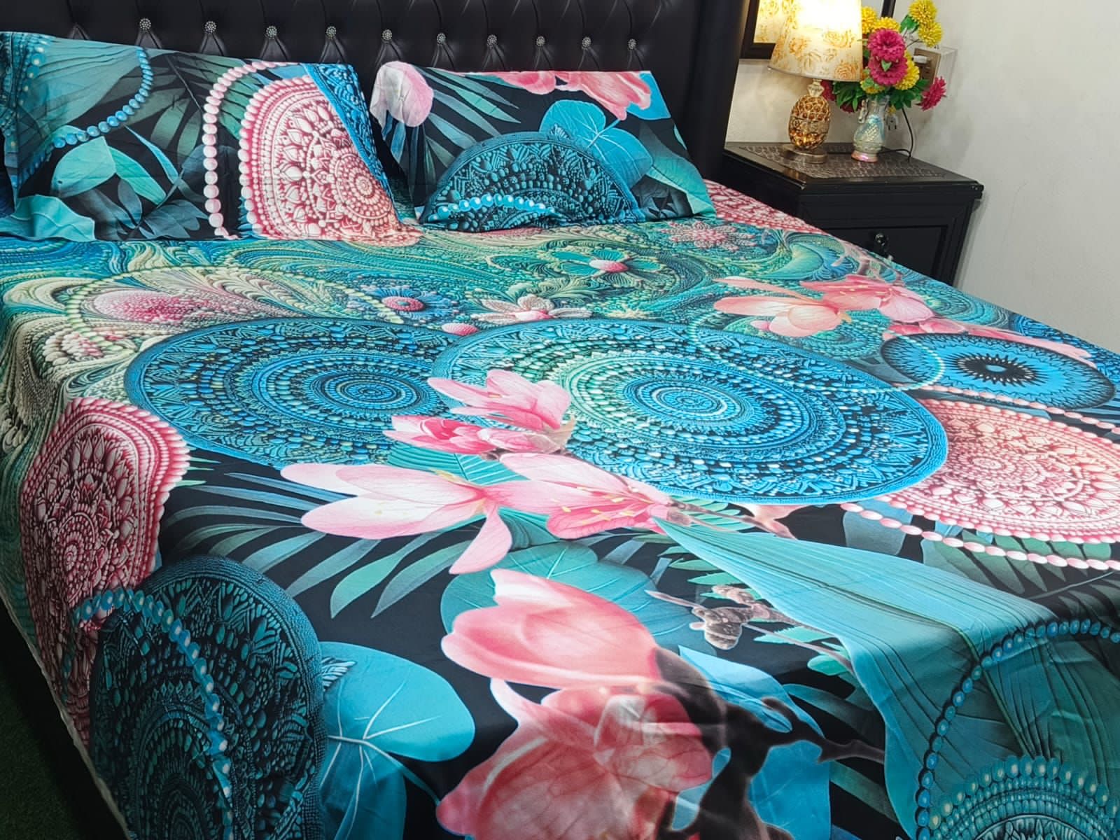 Cotton Double Bedsheet with Two Matching Pillow Covers