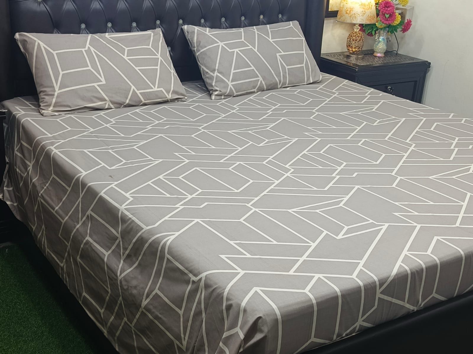 Cotton Double Bedsheet with Two Matching Pillow Covers