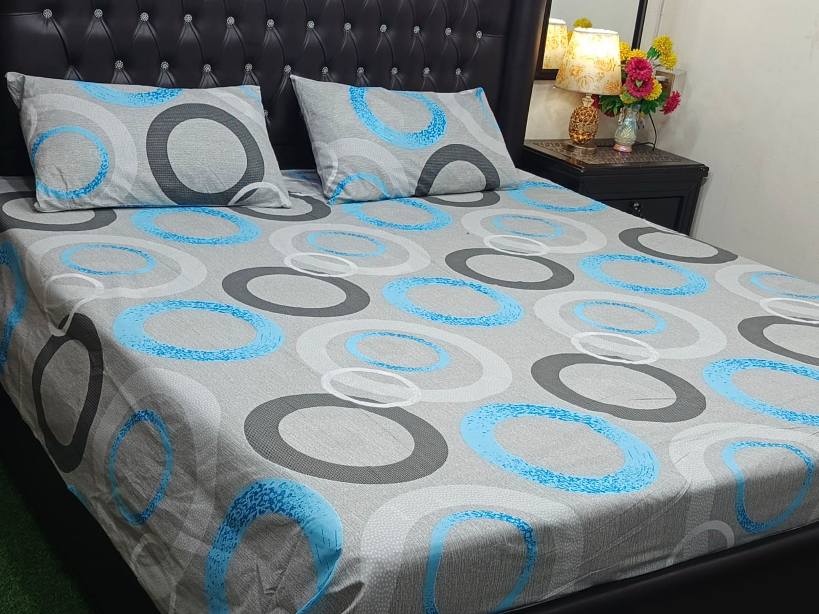 Cotton Double Bedsheet with Two Matching Pillow Covers