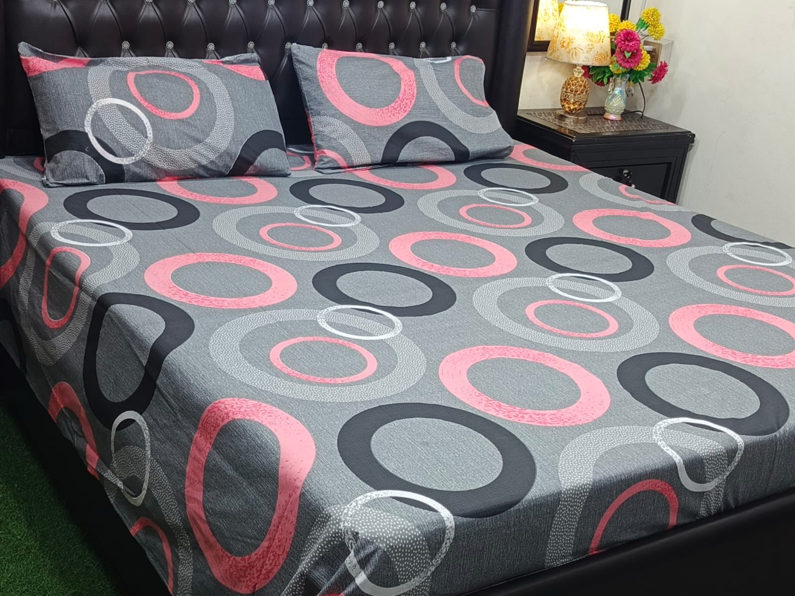Cotton Double Bedsheet with Two Matching Pillow Covers