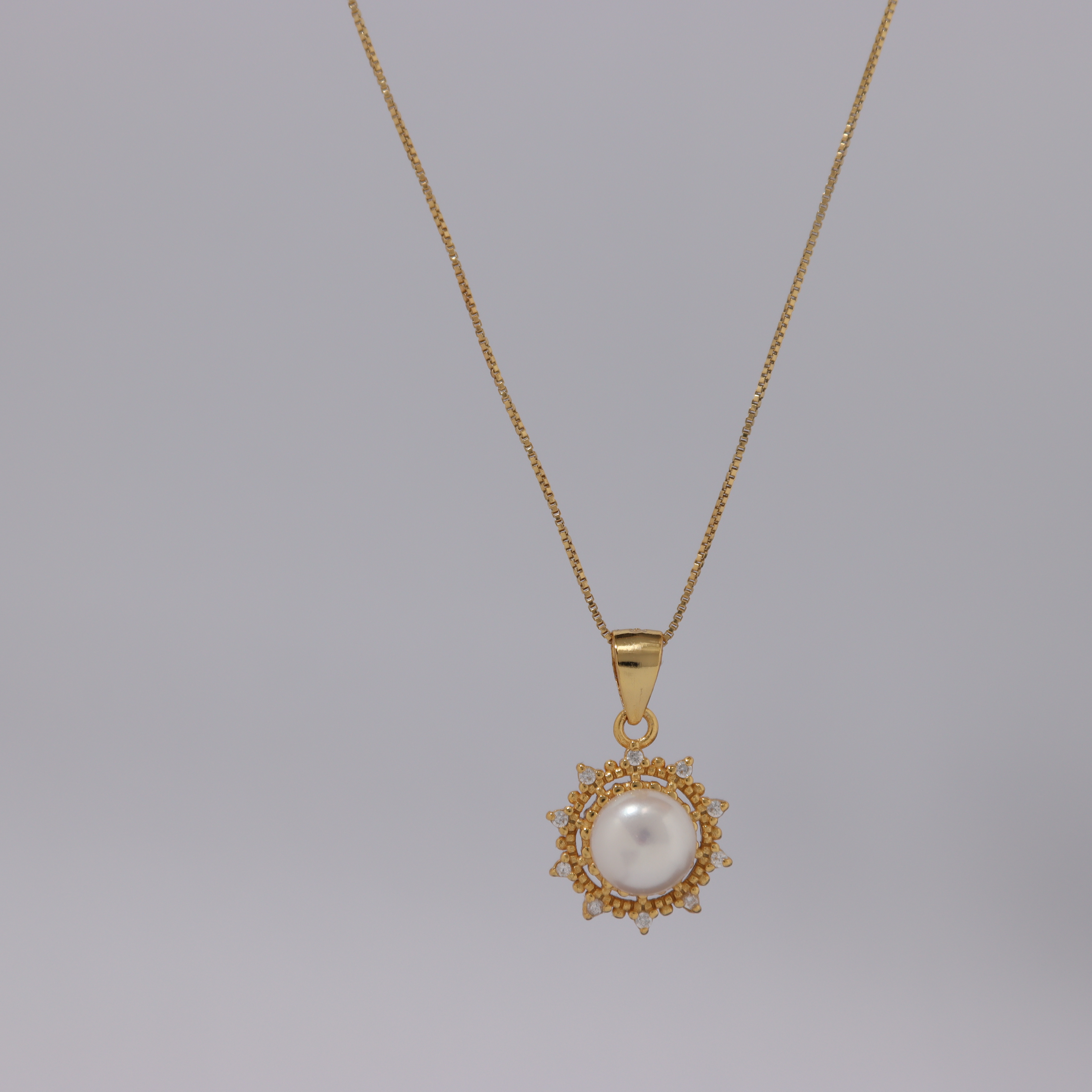 Colar Sol com Pérola – Prata 925 Banhada a Ouro 18k